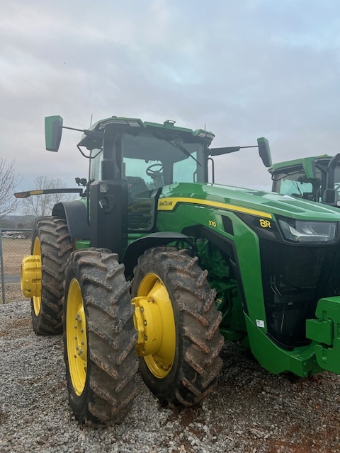 2023 John Deere 8R 370 Tractor