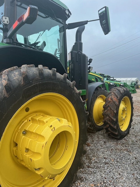 2023 John Deere 8R 370 Tractor