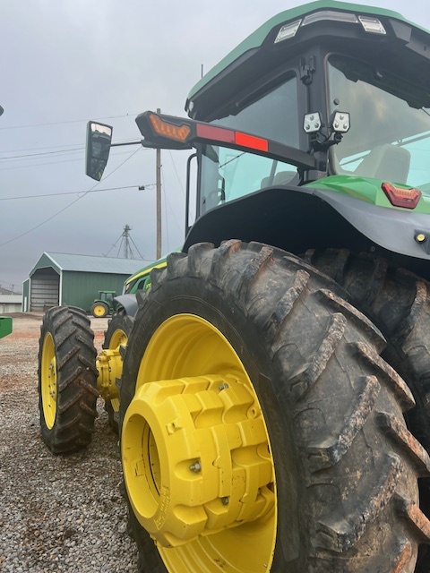 2023 John Deere 8R 370 Tractor