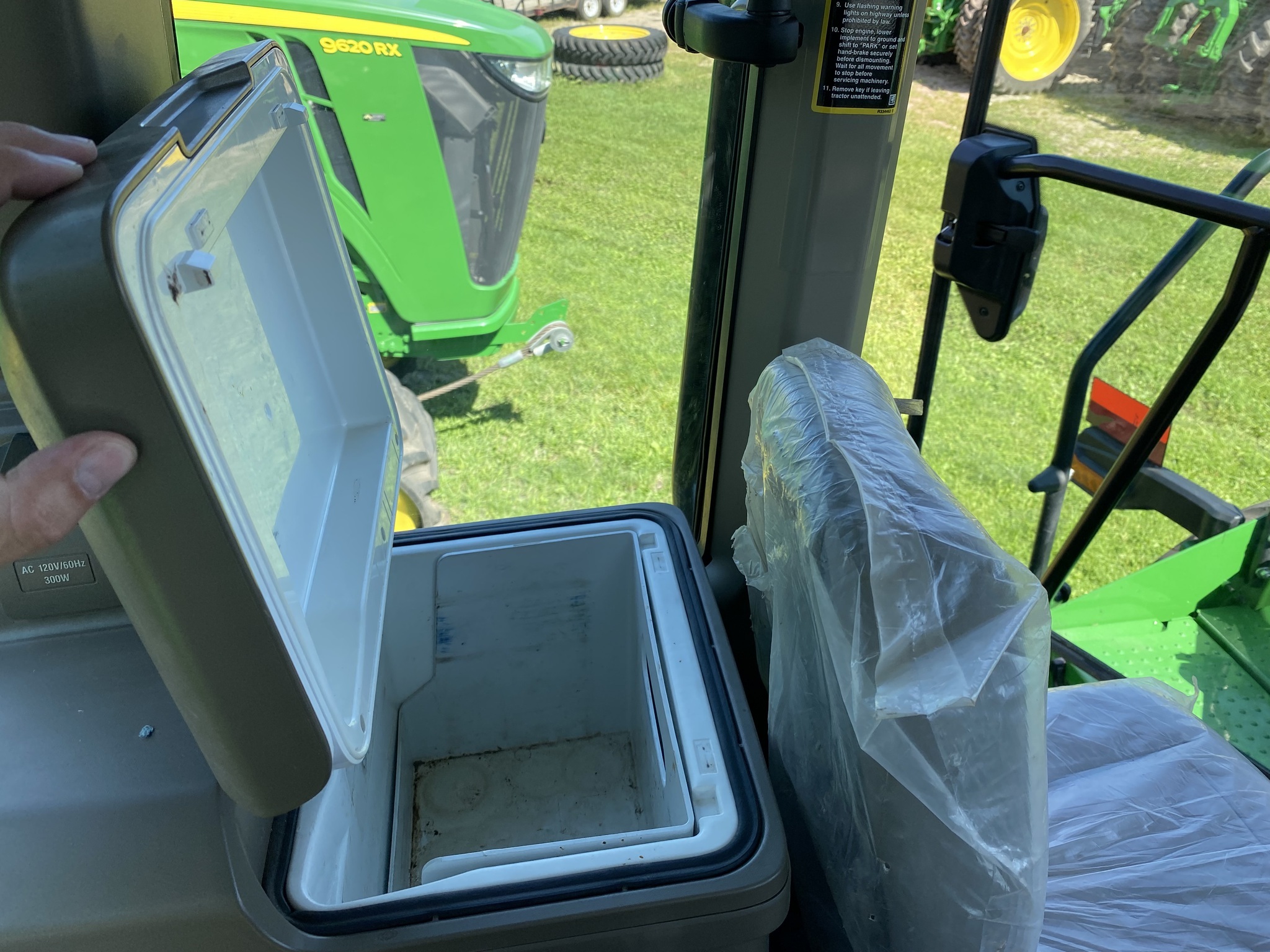 2023 John Deere 9RX 640 Tractor