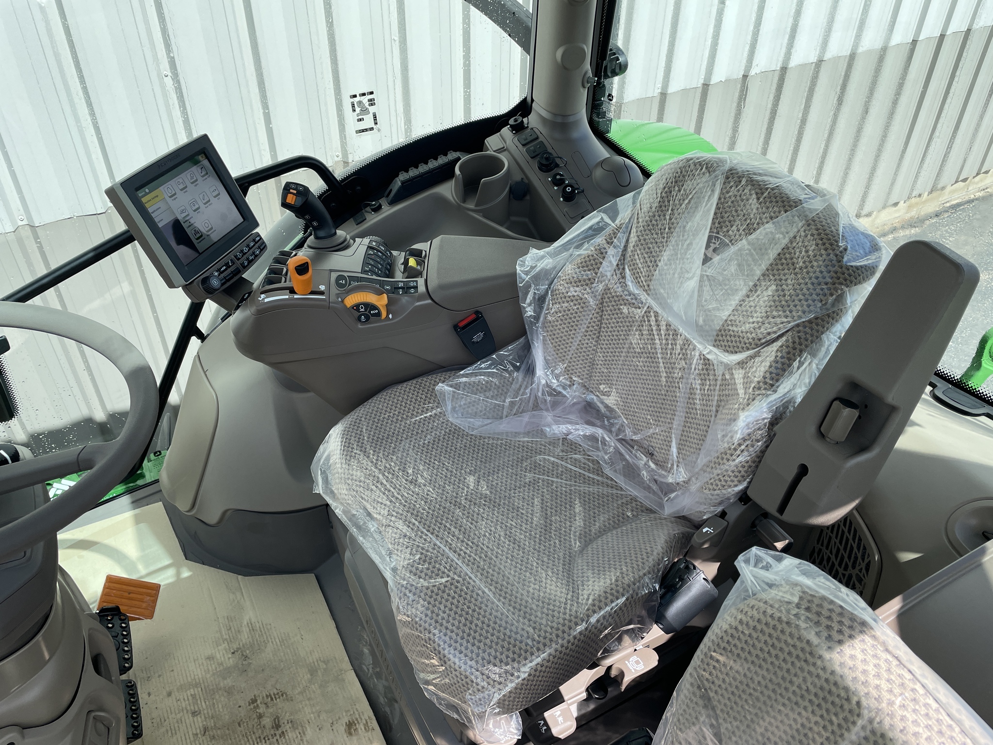 2023 John Deere 6R 165 Tractor