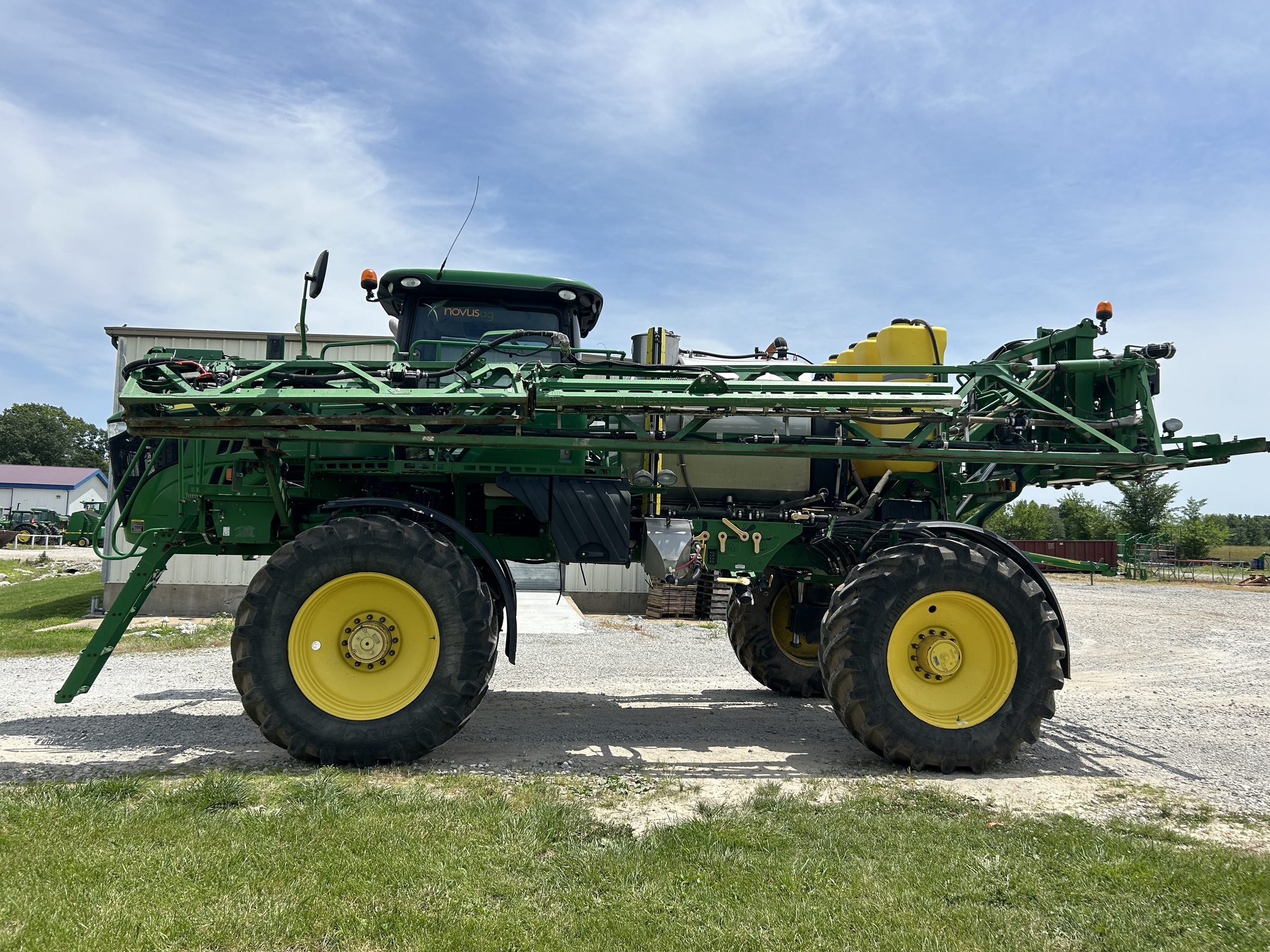 2015 John Deere R4038 Self-Propelled Sprayer