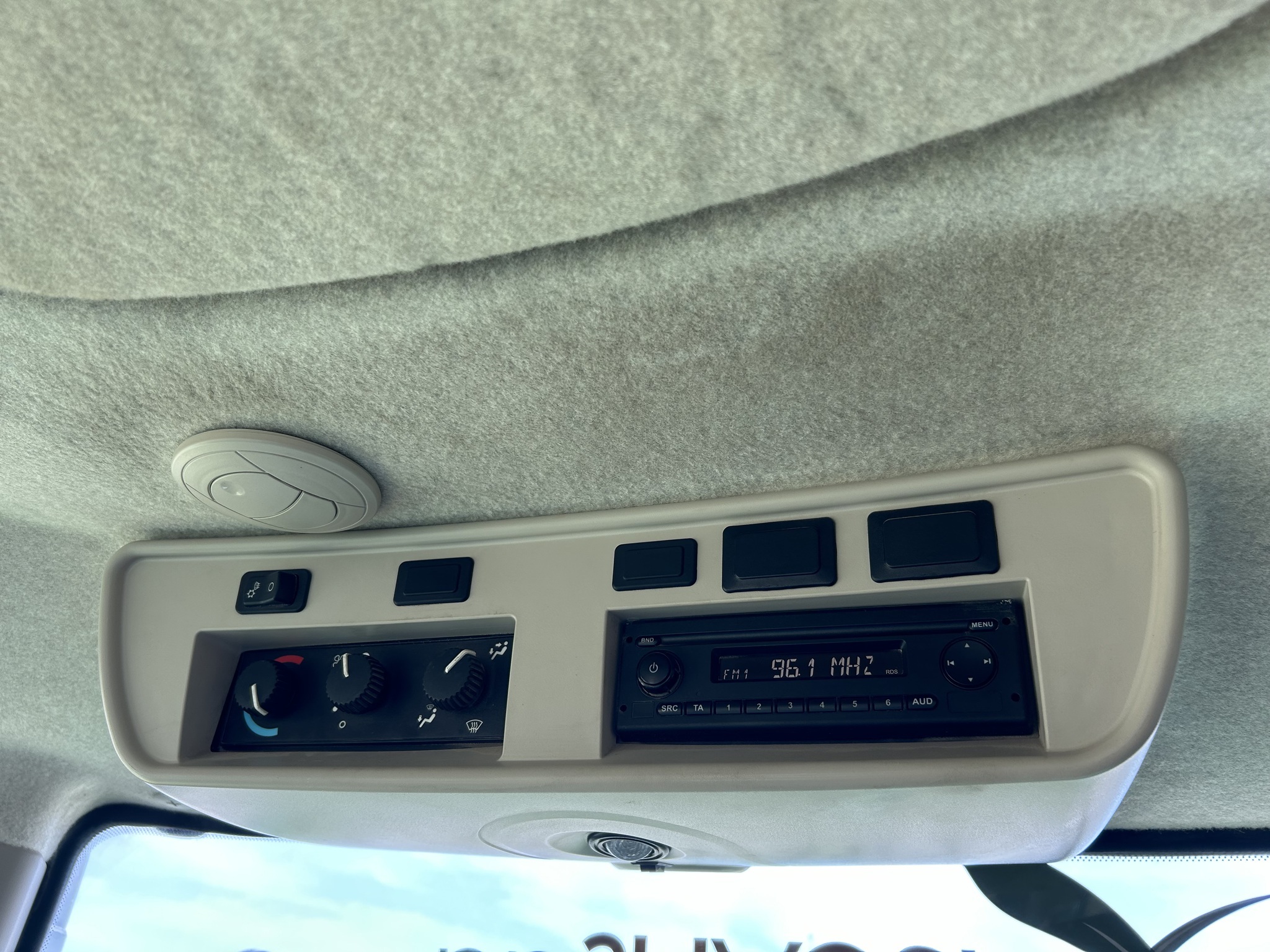 2015 John Deere R4038 Self-Propelled Sprayer