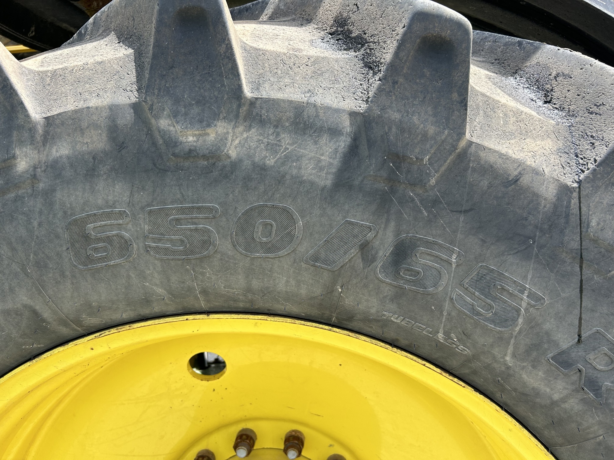 2015 John Deere R4038 Self-Propelled Sprayer