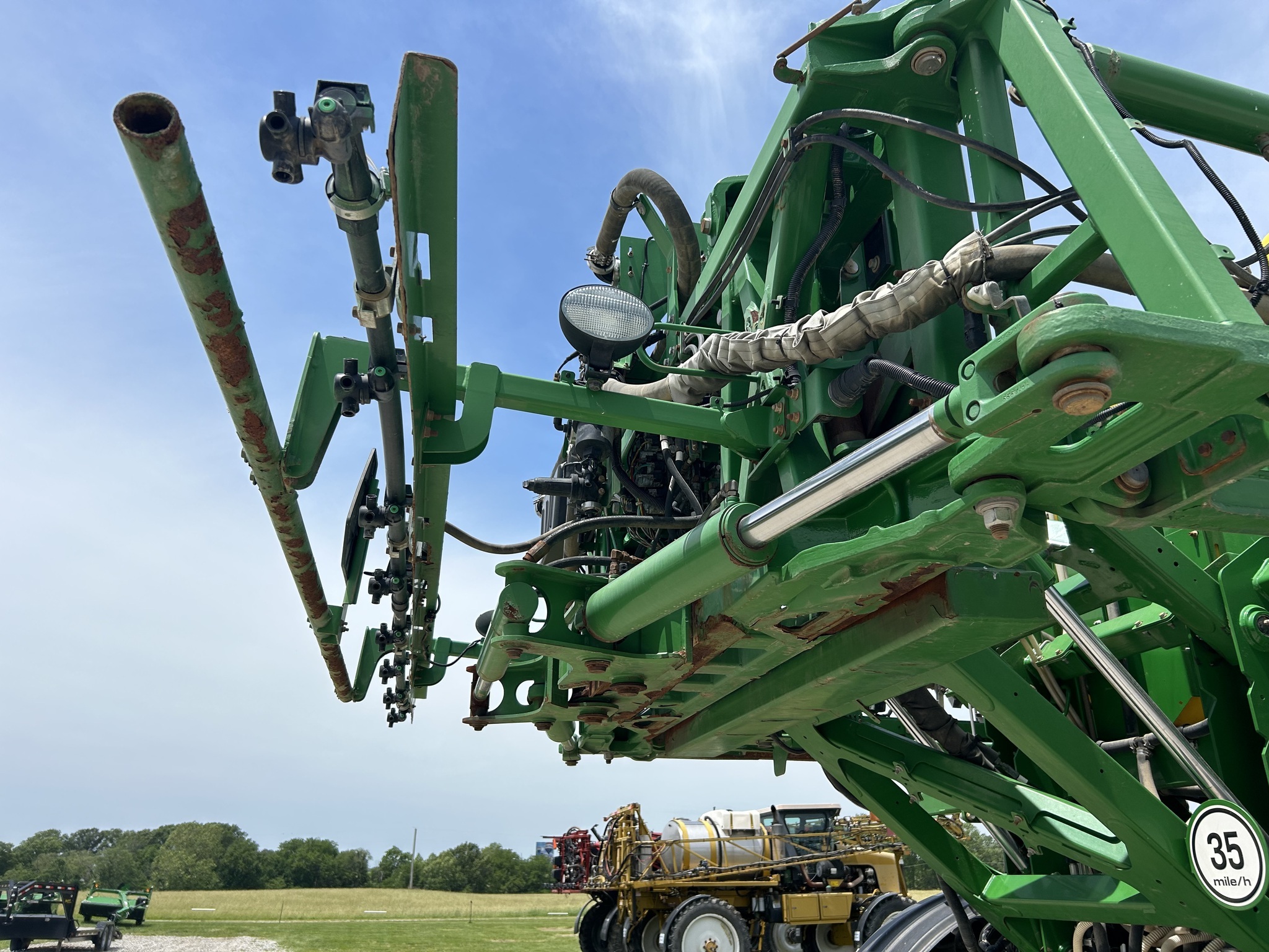 2015 John Deere R4038 Self-Propelled Sprayer