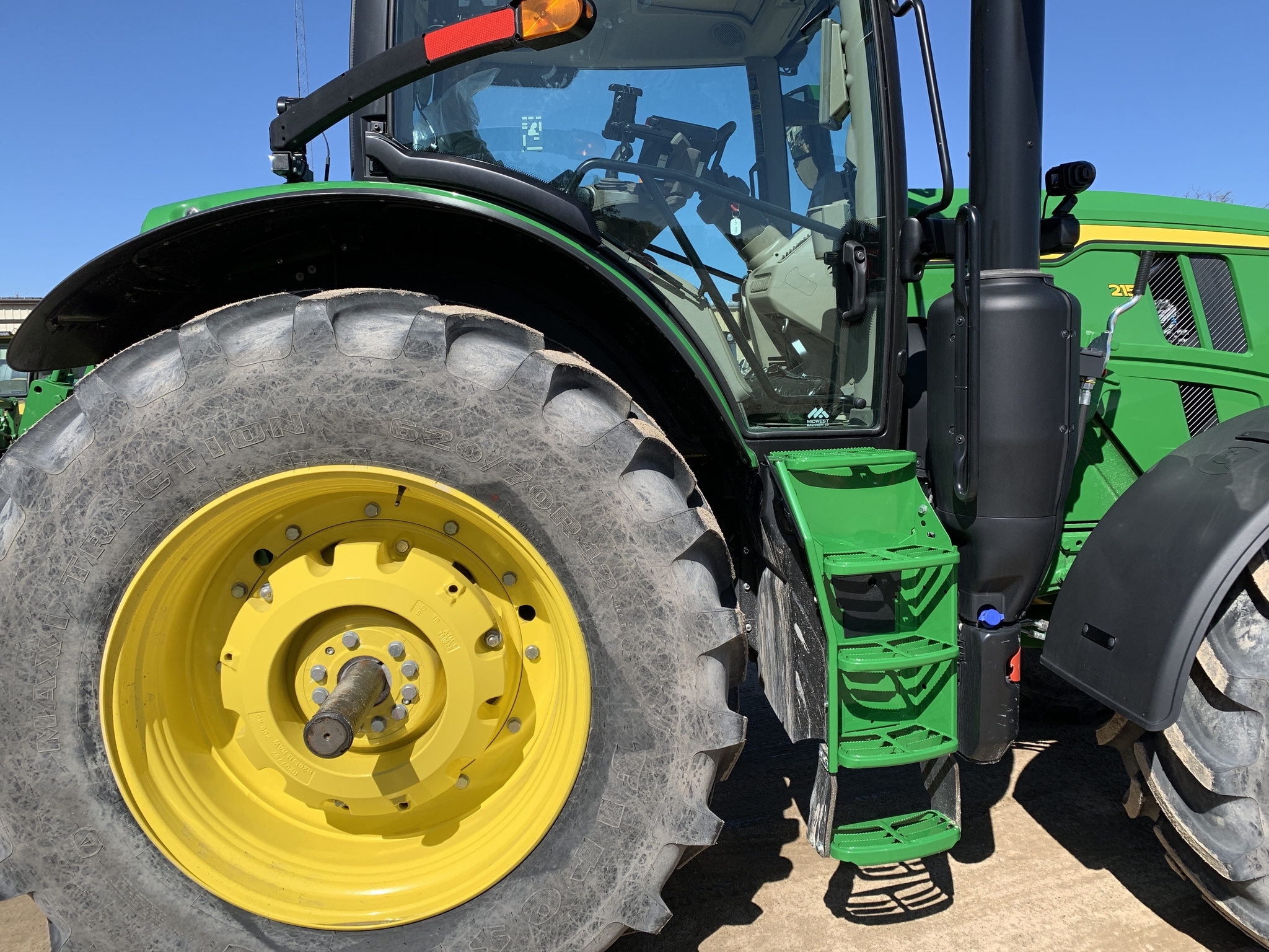 2024 John Deere 6R 215 Tractor