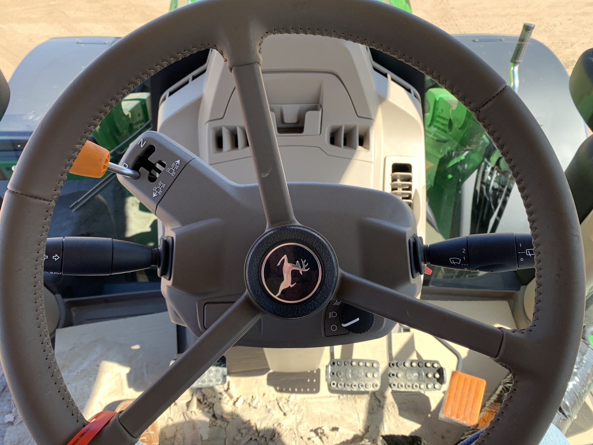 2024 John Deere 6R 215 Tractor