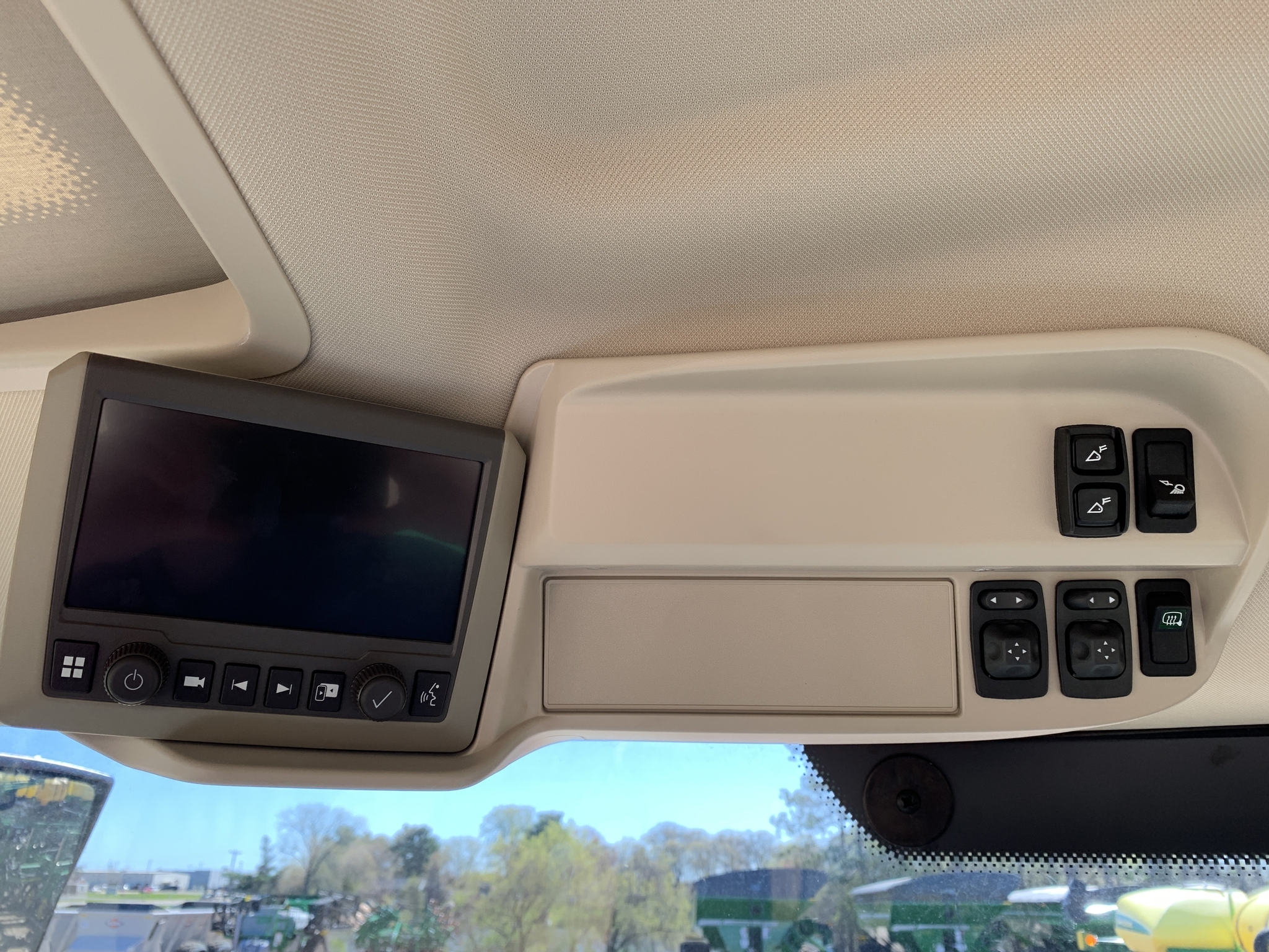 2024 John Deere 6R 215 Tractor