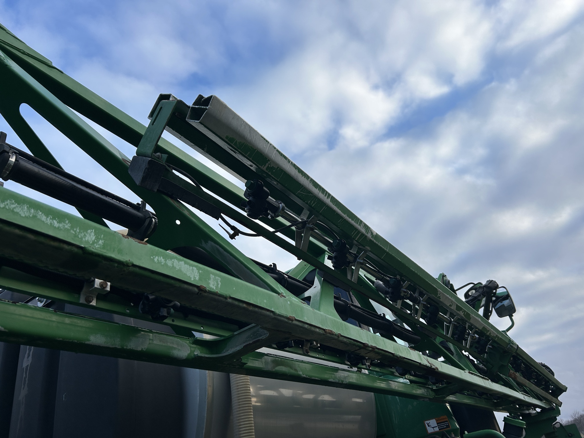 2015 John Deere R4038 Self-Propelled Sprayer