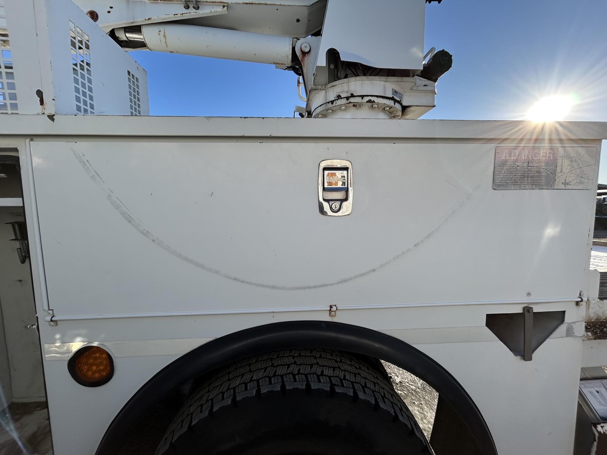 2013 Altec DM47TR Crane