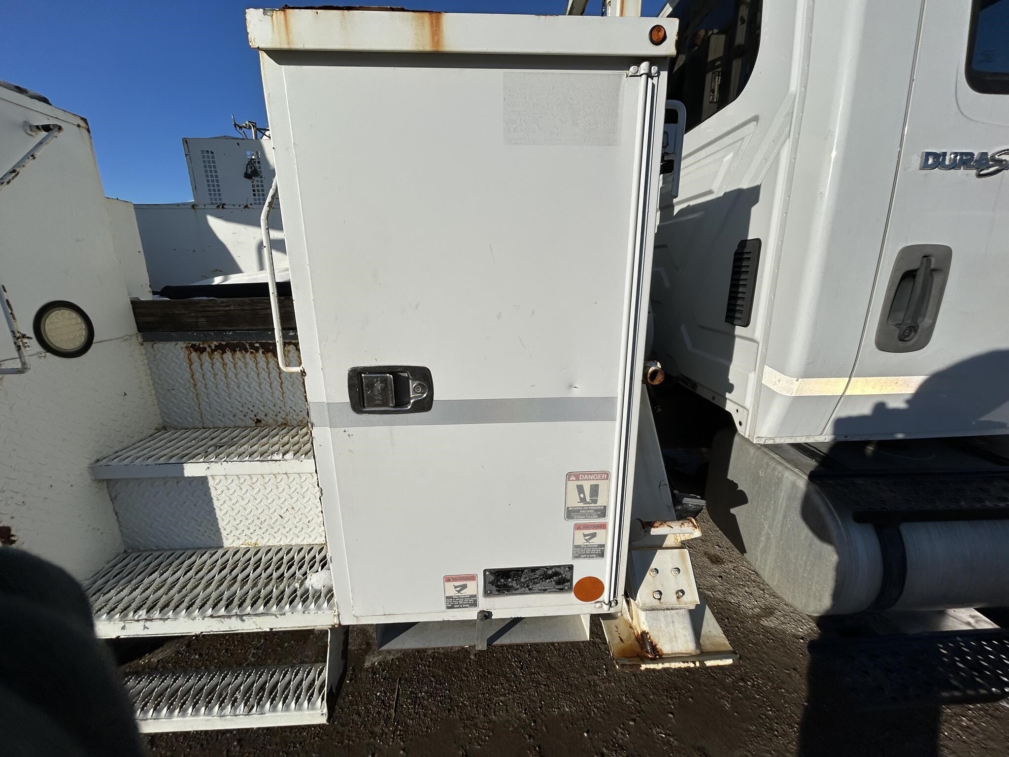 2013 Altec DM47TR Crane