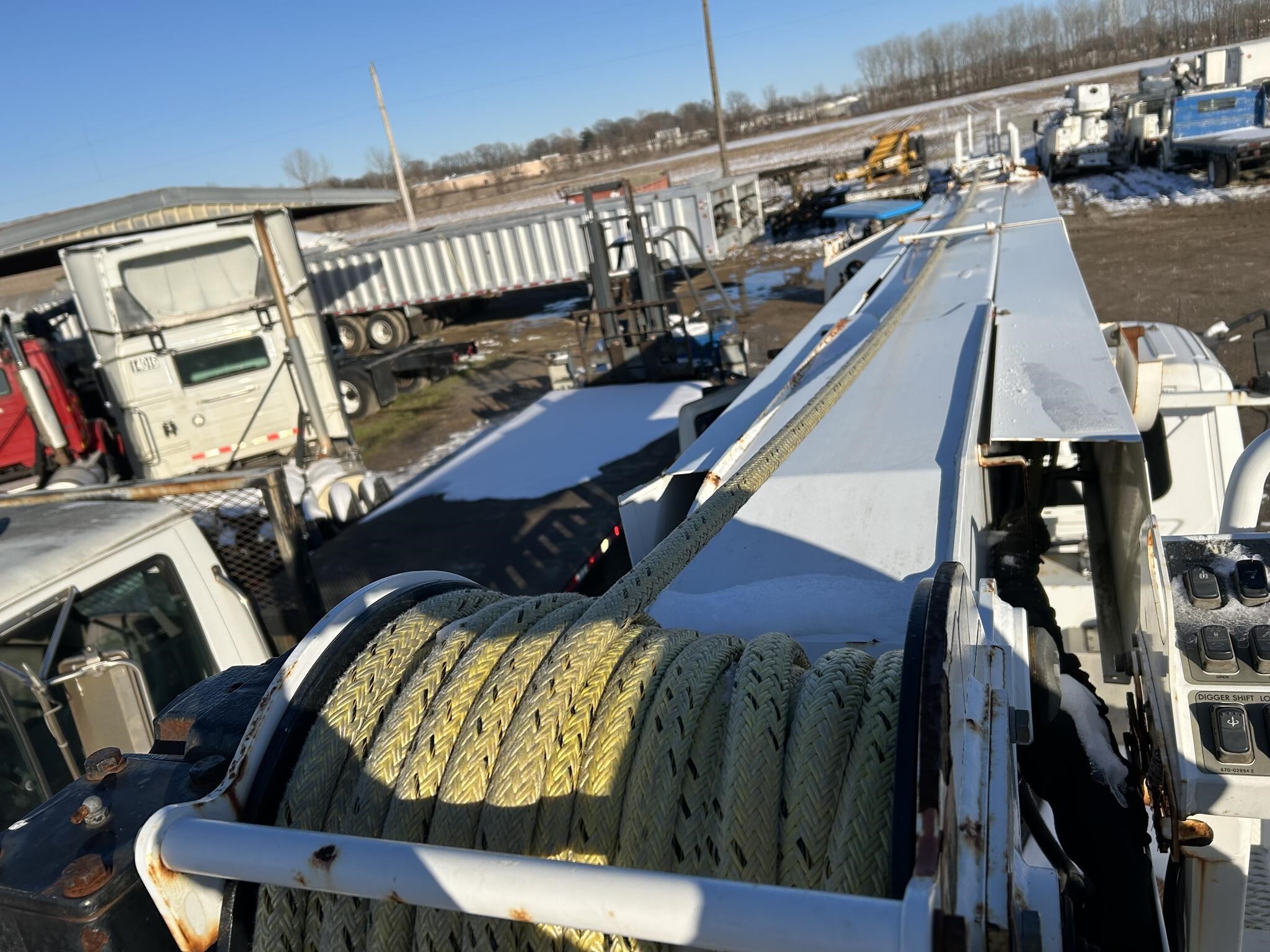 2013 Altec DM47TR Crane