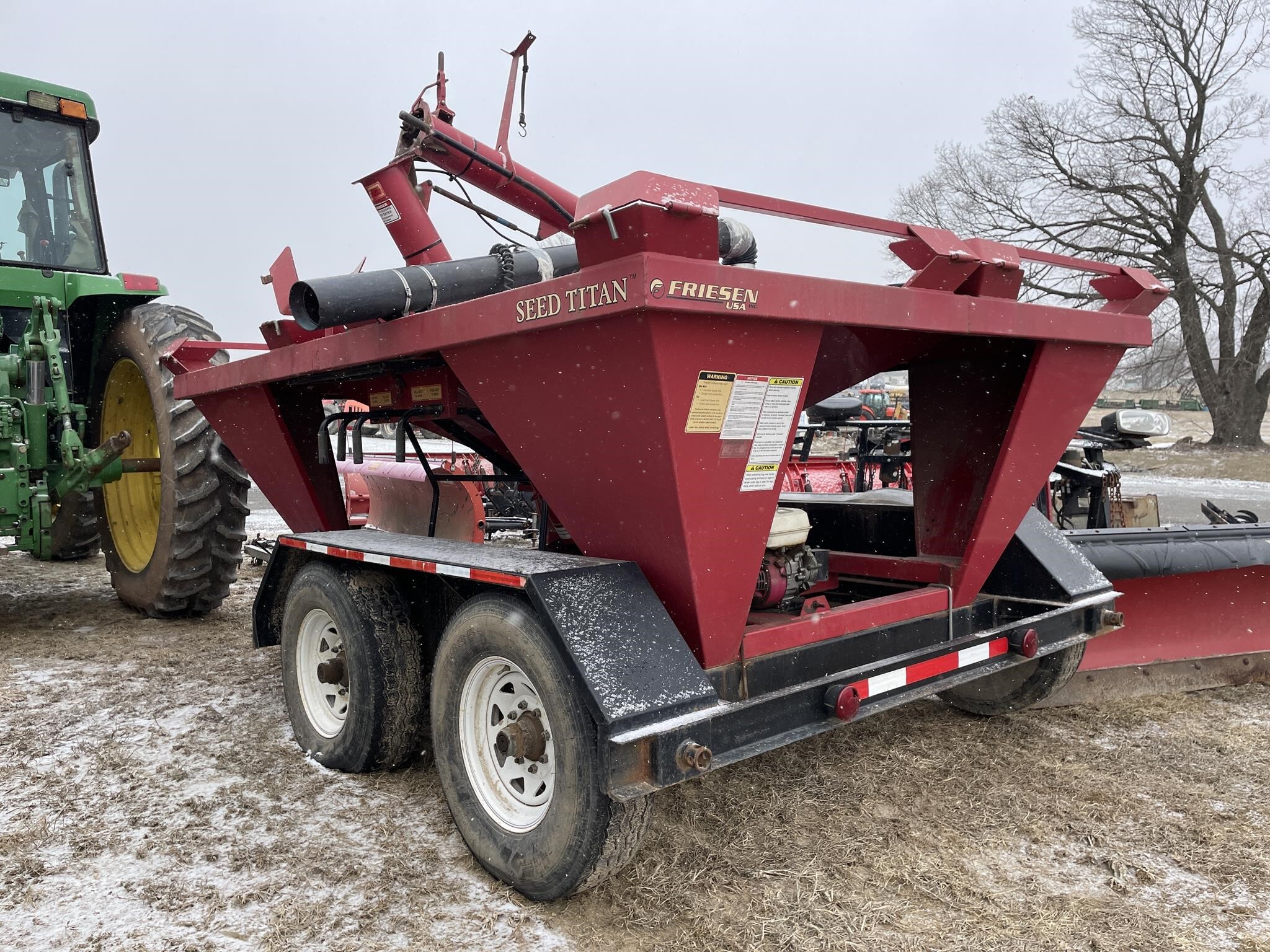  Friesen Titan 4 Seed Tender