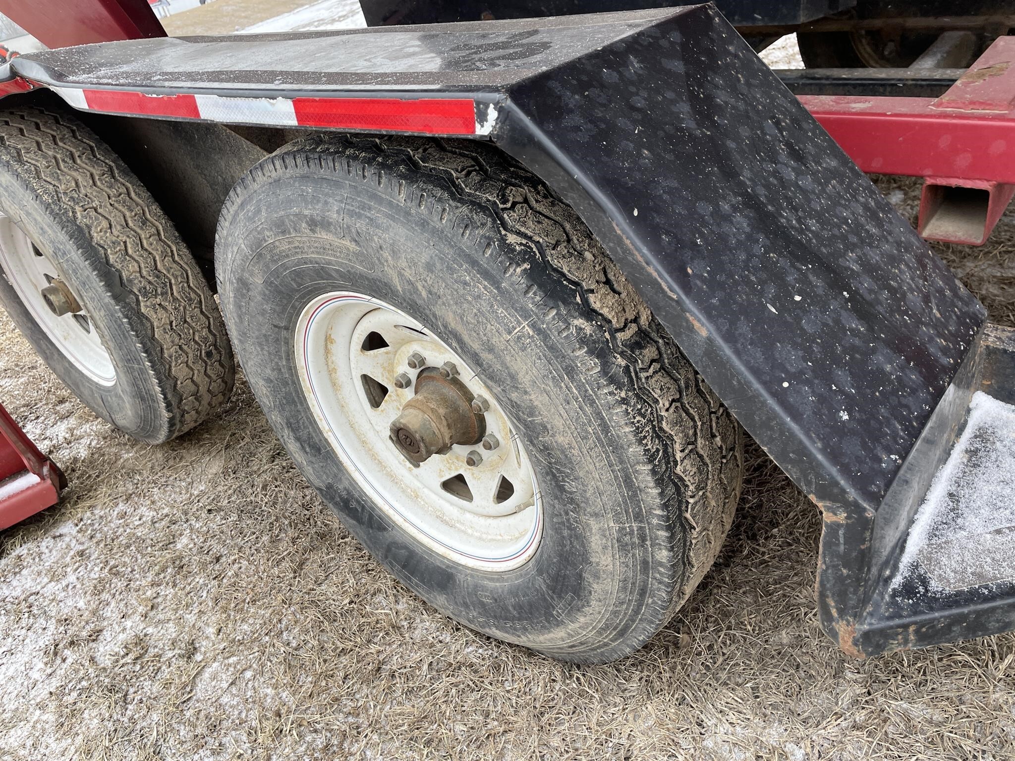  Friesen Titan 4 Seed Tender