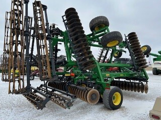 2022 John Deere 2660 Vertical Tillage