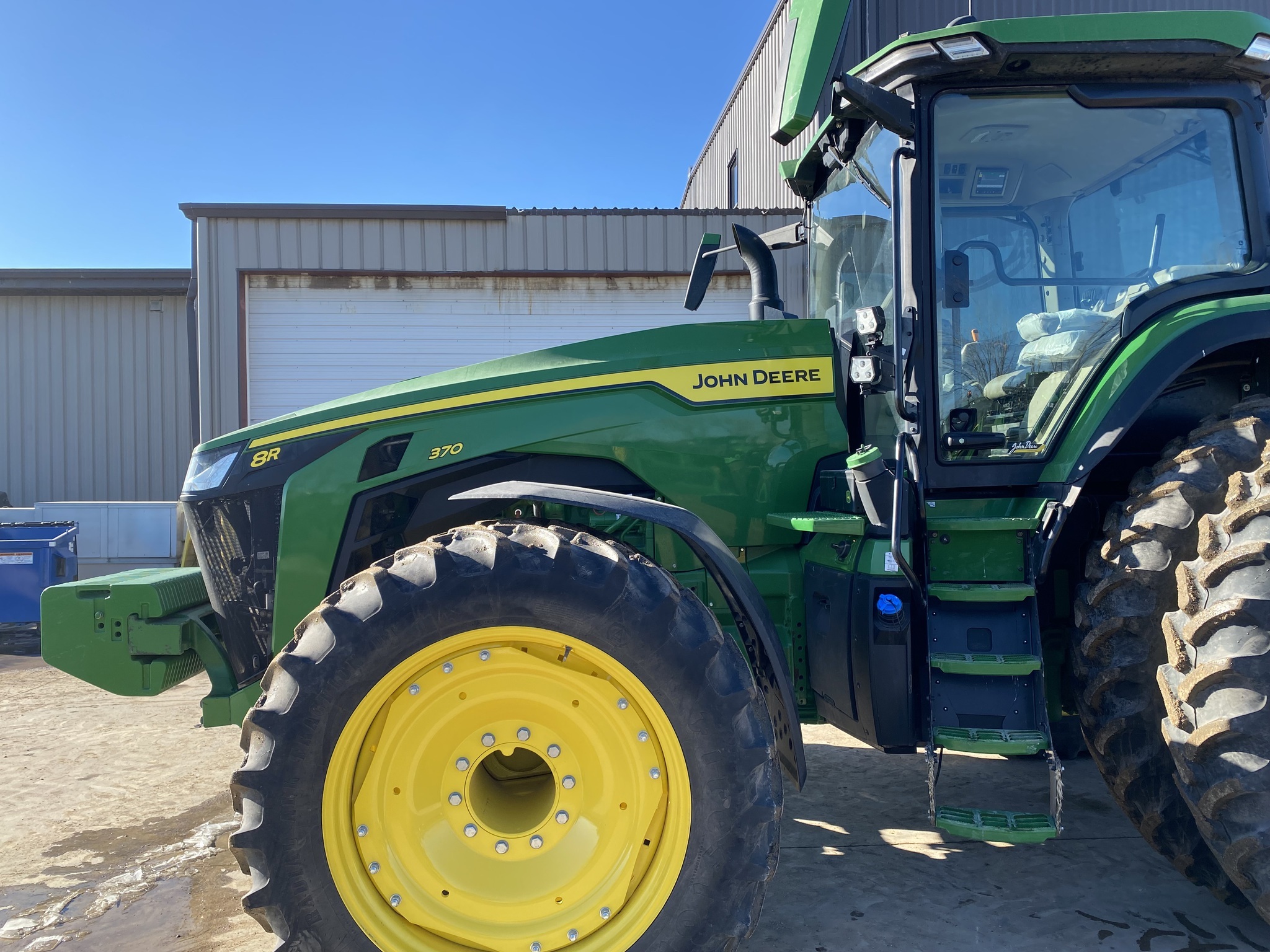 2024 John Deere 8R 370 Tractor
