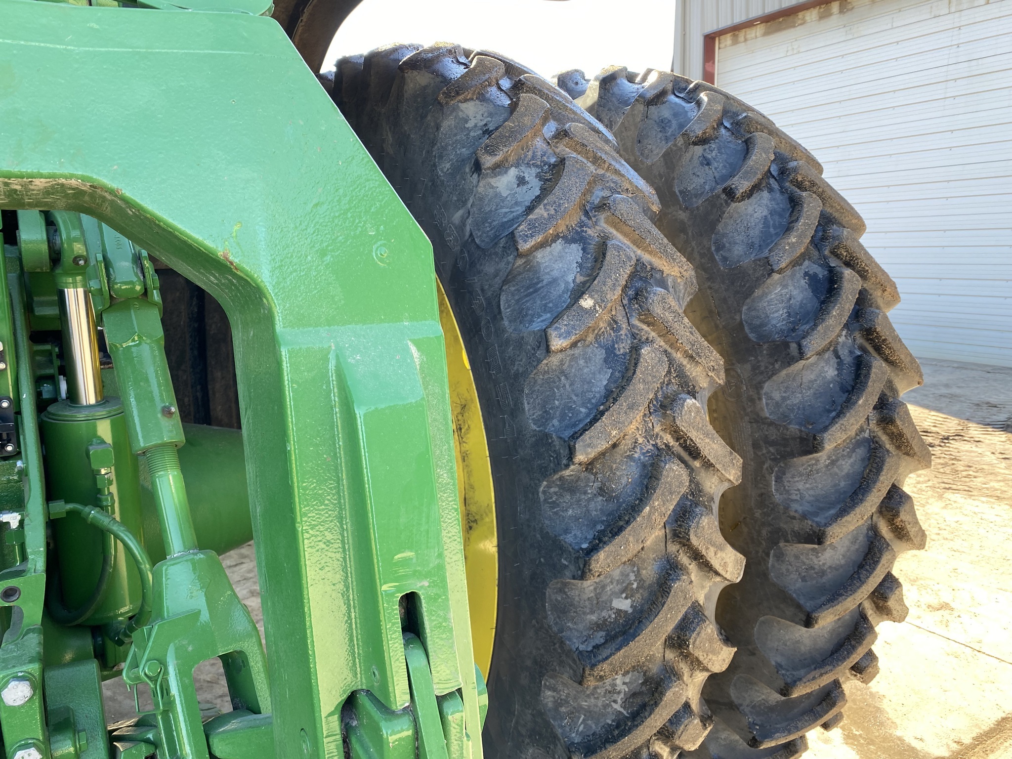 2024 John Deere 8R 370 Tractor