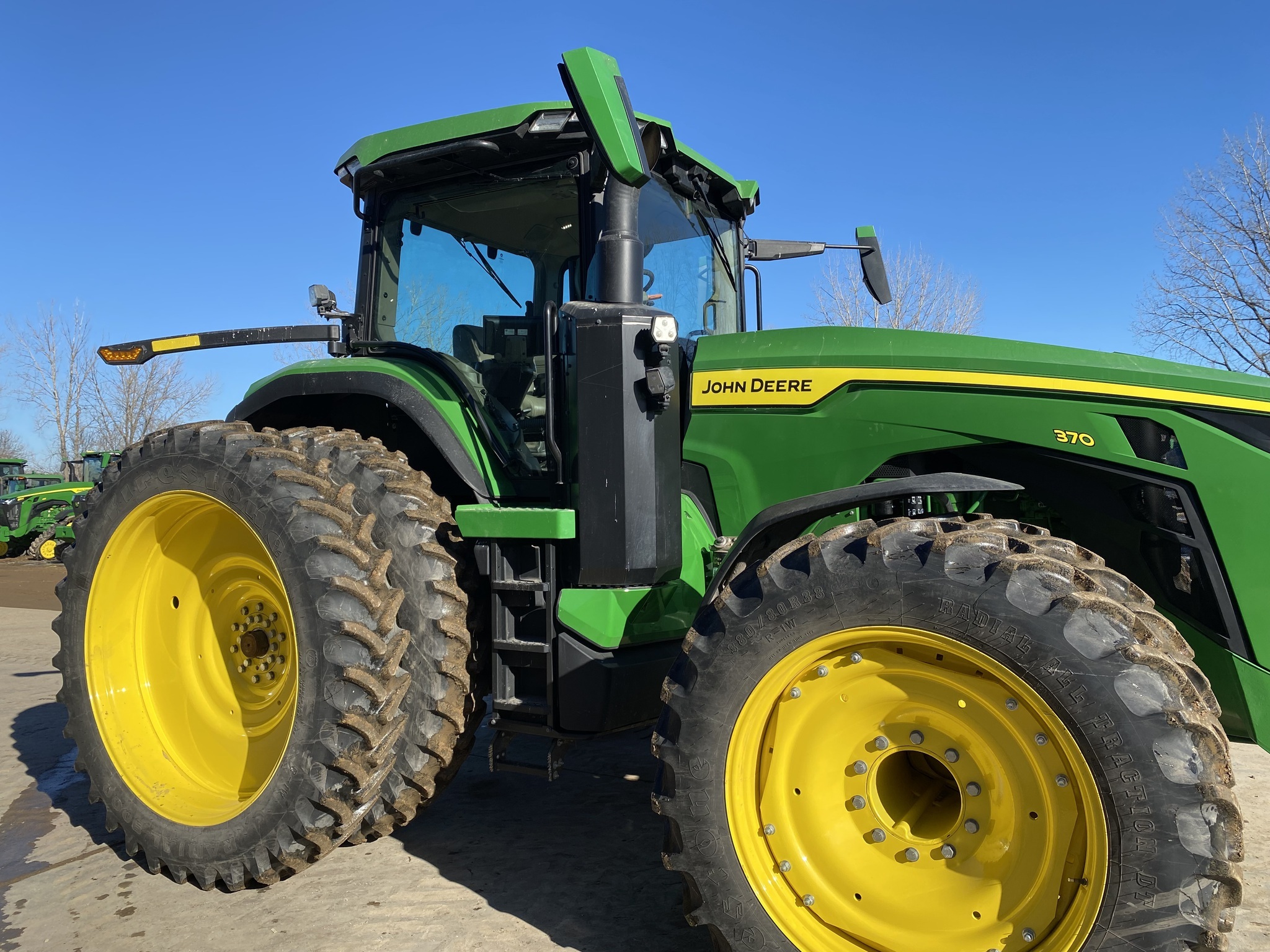 2024 John Deere 8R 370 Tractor