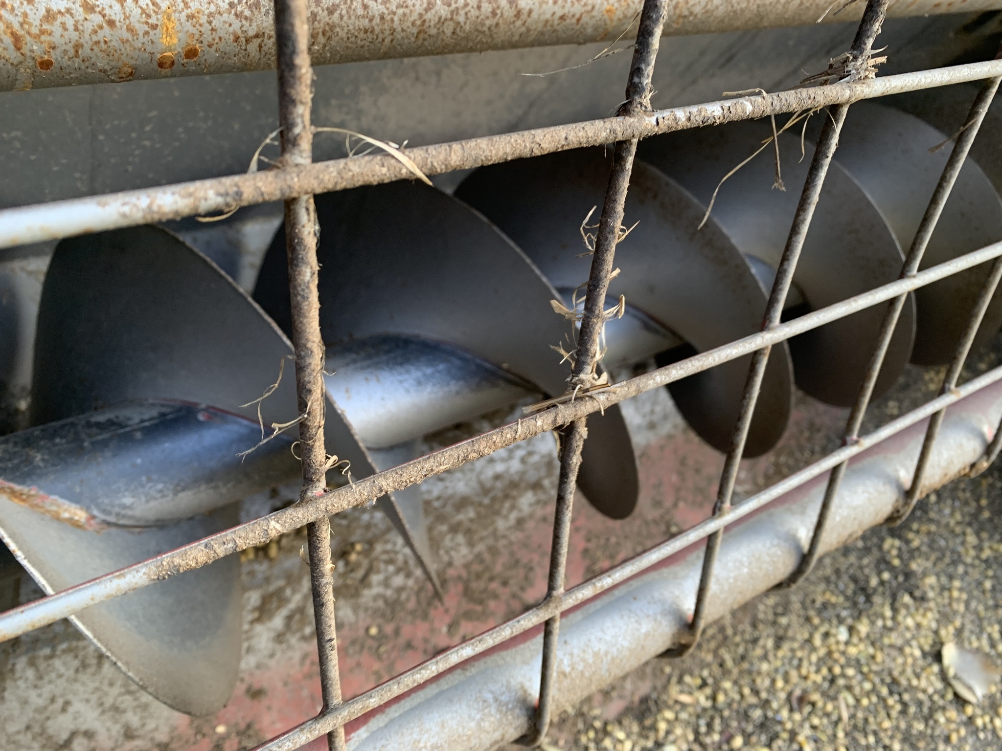 2013 Buhler Farm King 1684 Augers and Conveyor