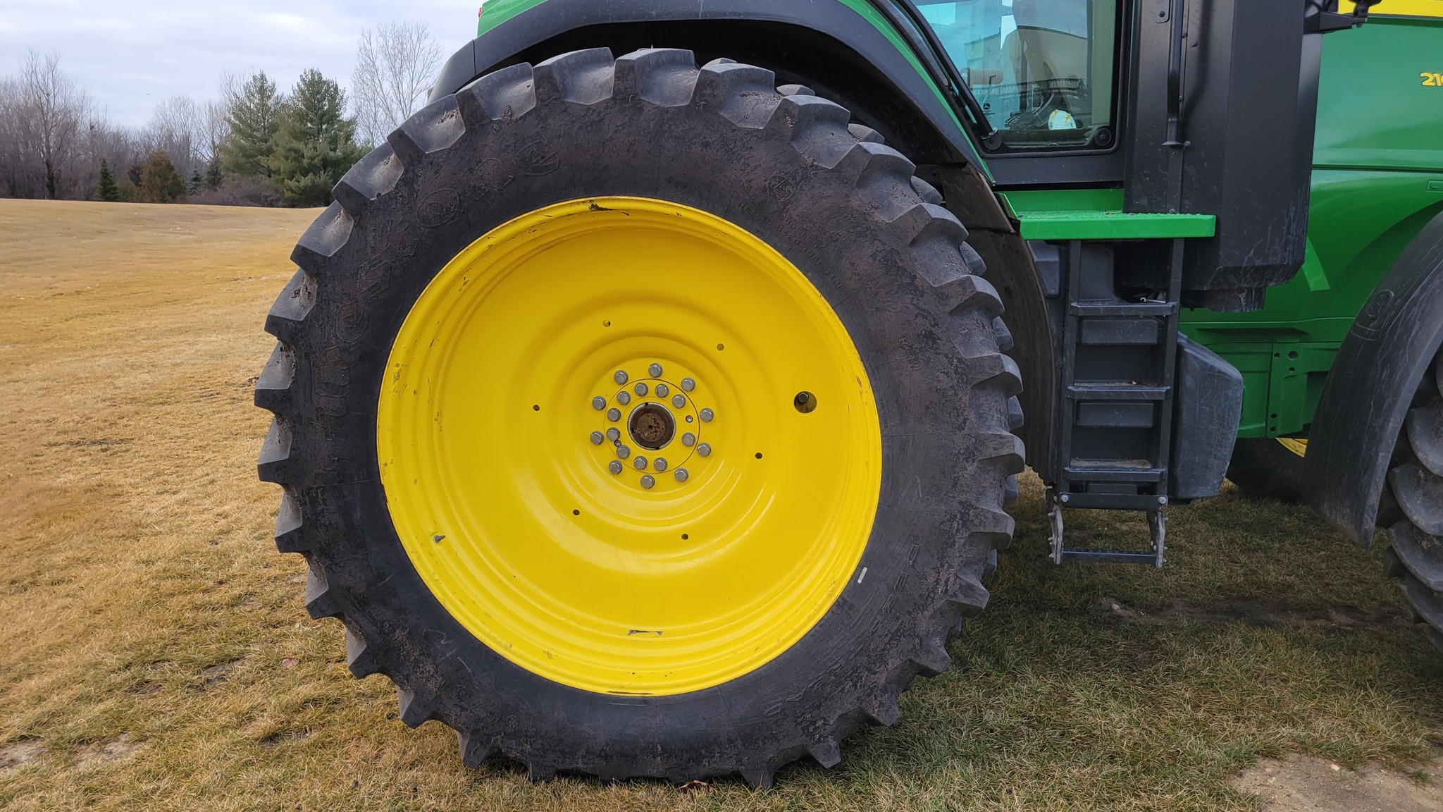 2023 John Deere 7R 210 Tractor