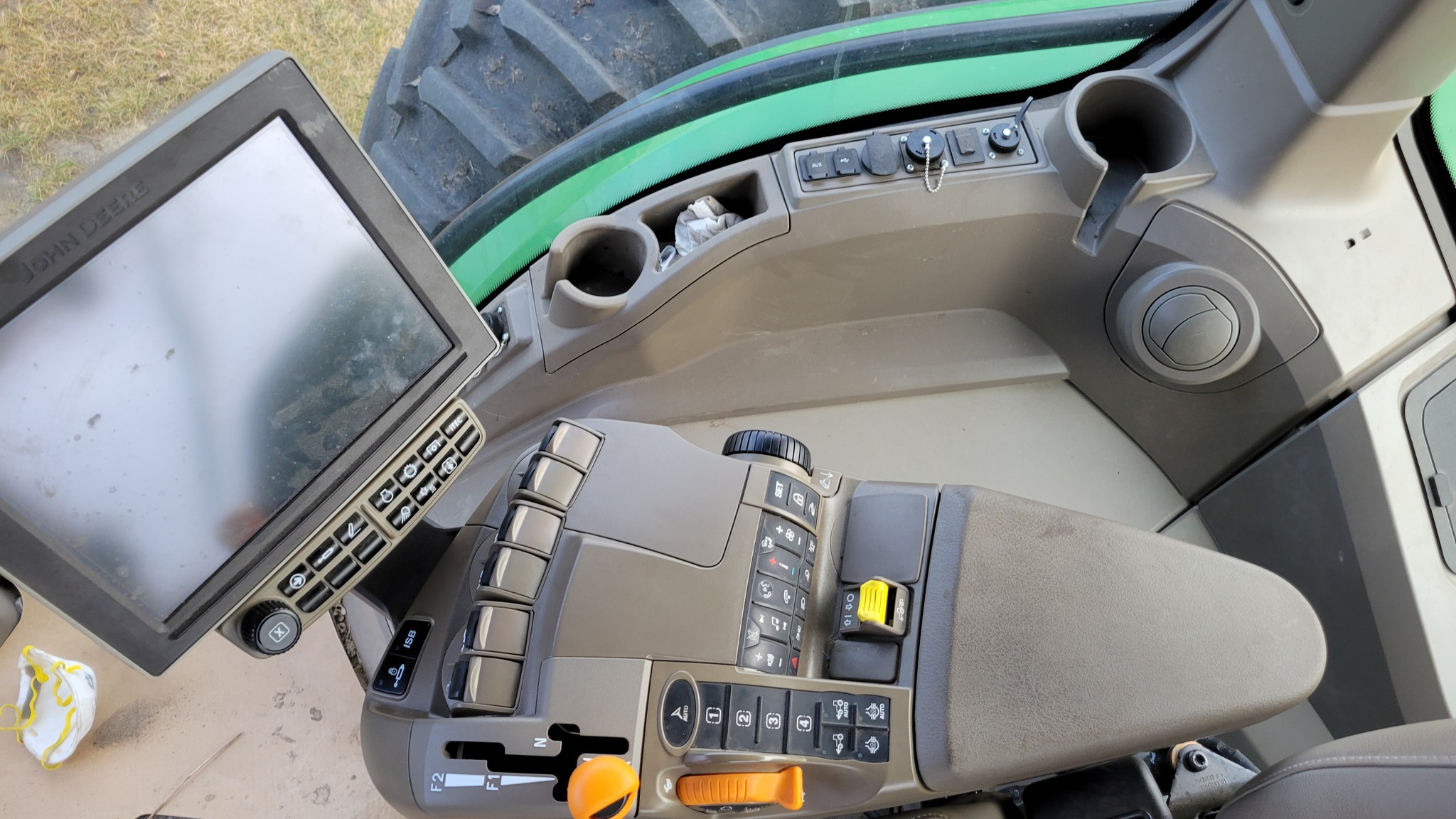 2023 John Deere 7R 210 Tractor