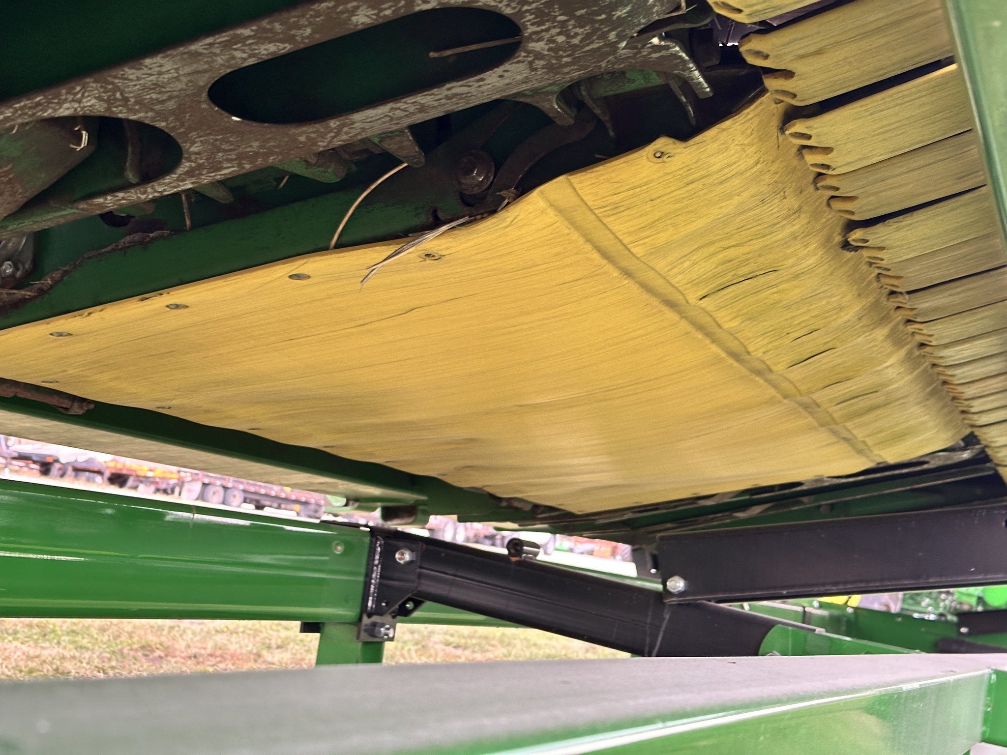 2016 John Deere 640FD Platform