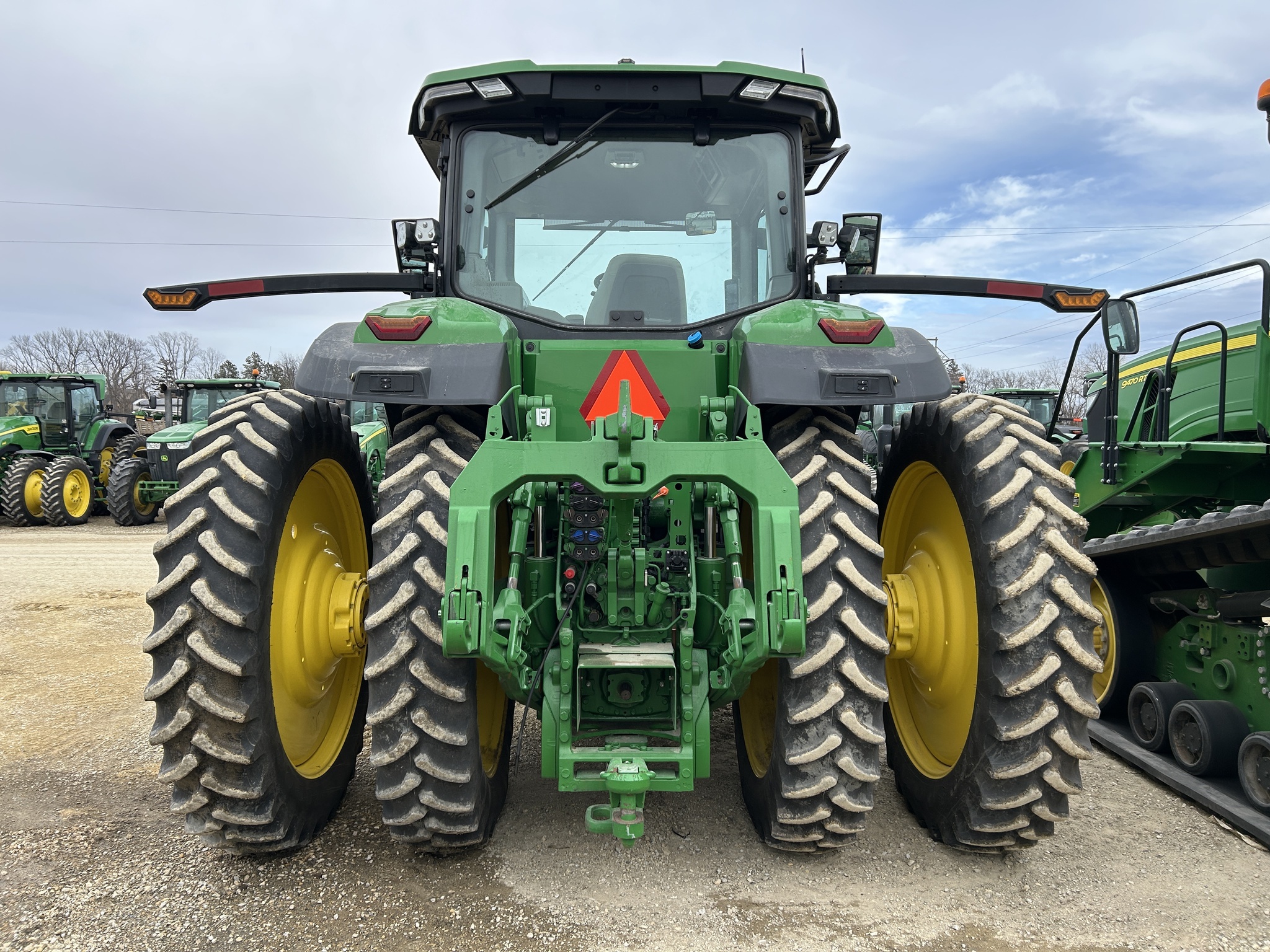 2023 John Deere 8R 280 Tractor