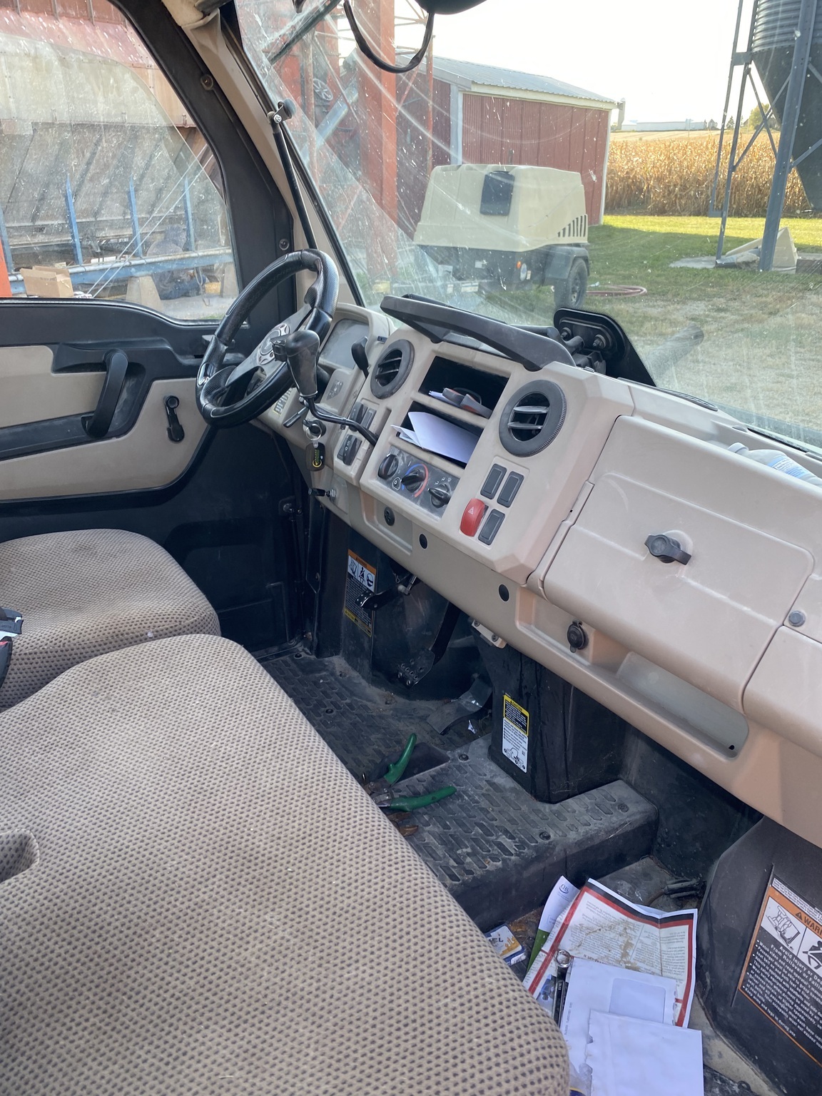 2018 John Deere XUV835R ATVs and Utility Vehicle