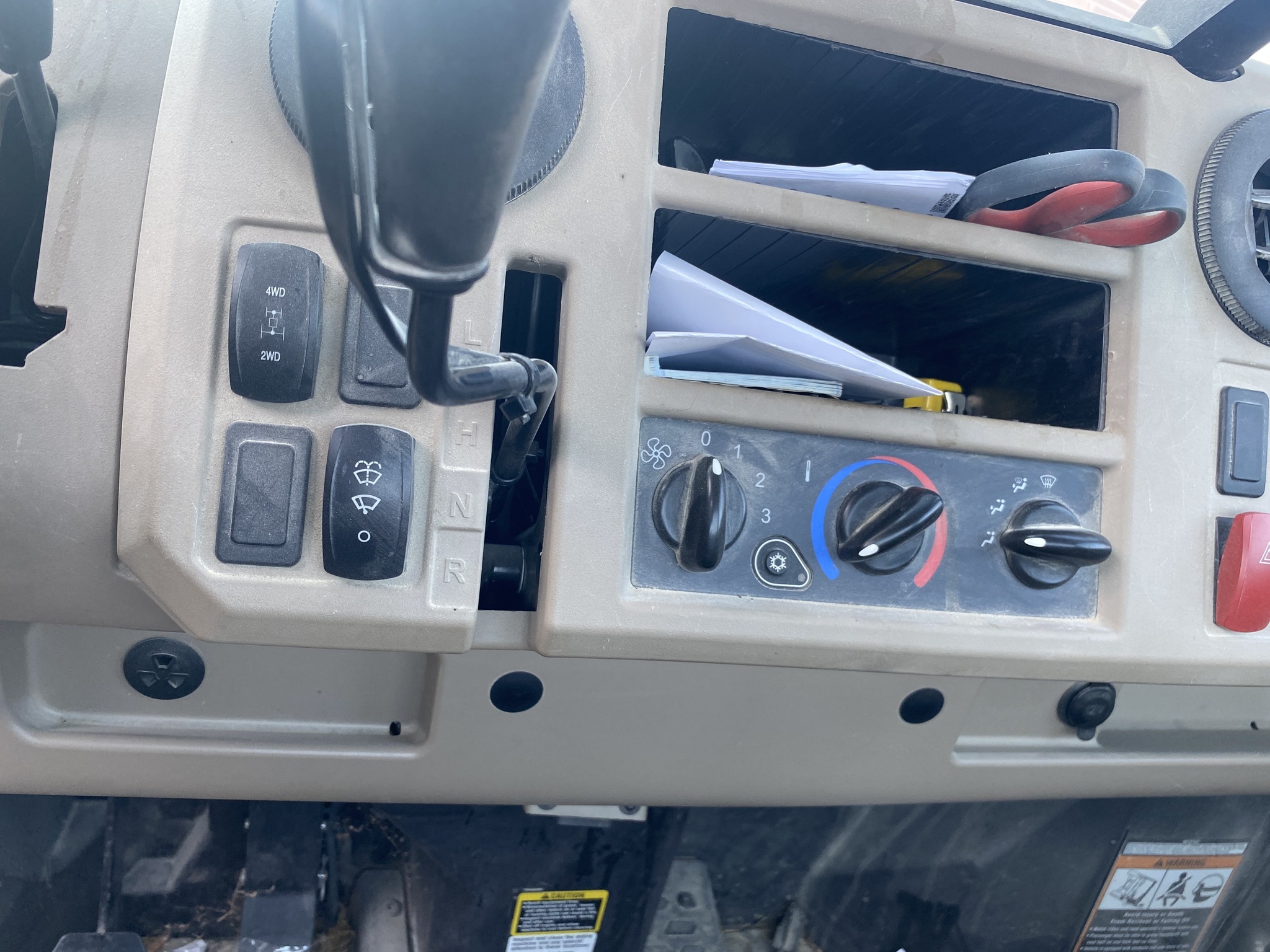 2018 John Deere XUV835R ATVs and Utility Vehicle