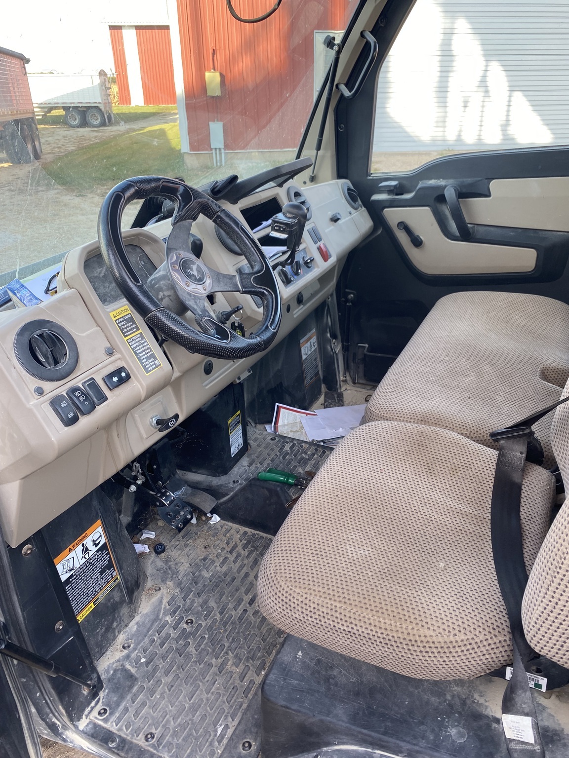 2018 John Deere XUV835R ATVs and Utility Vehicle