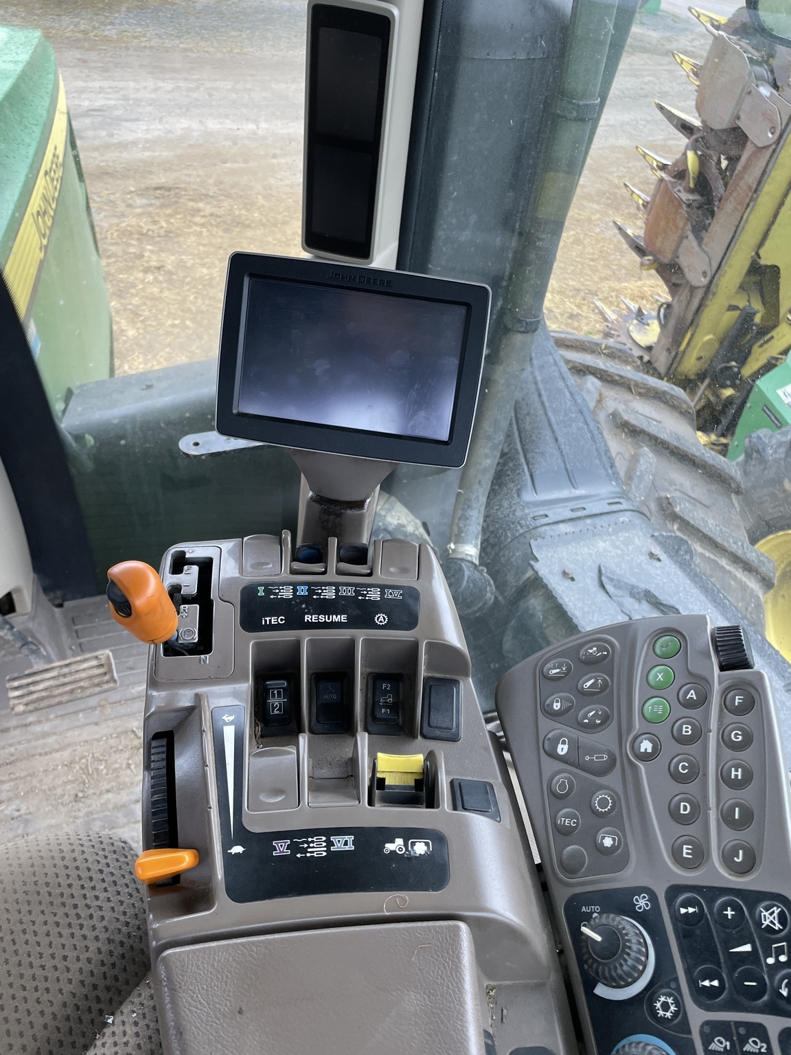 2012 John Deere 9560R Tractor