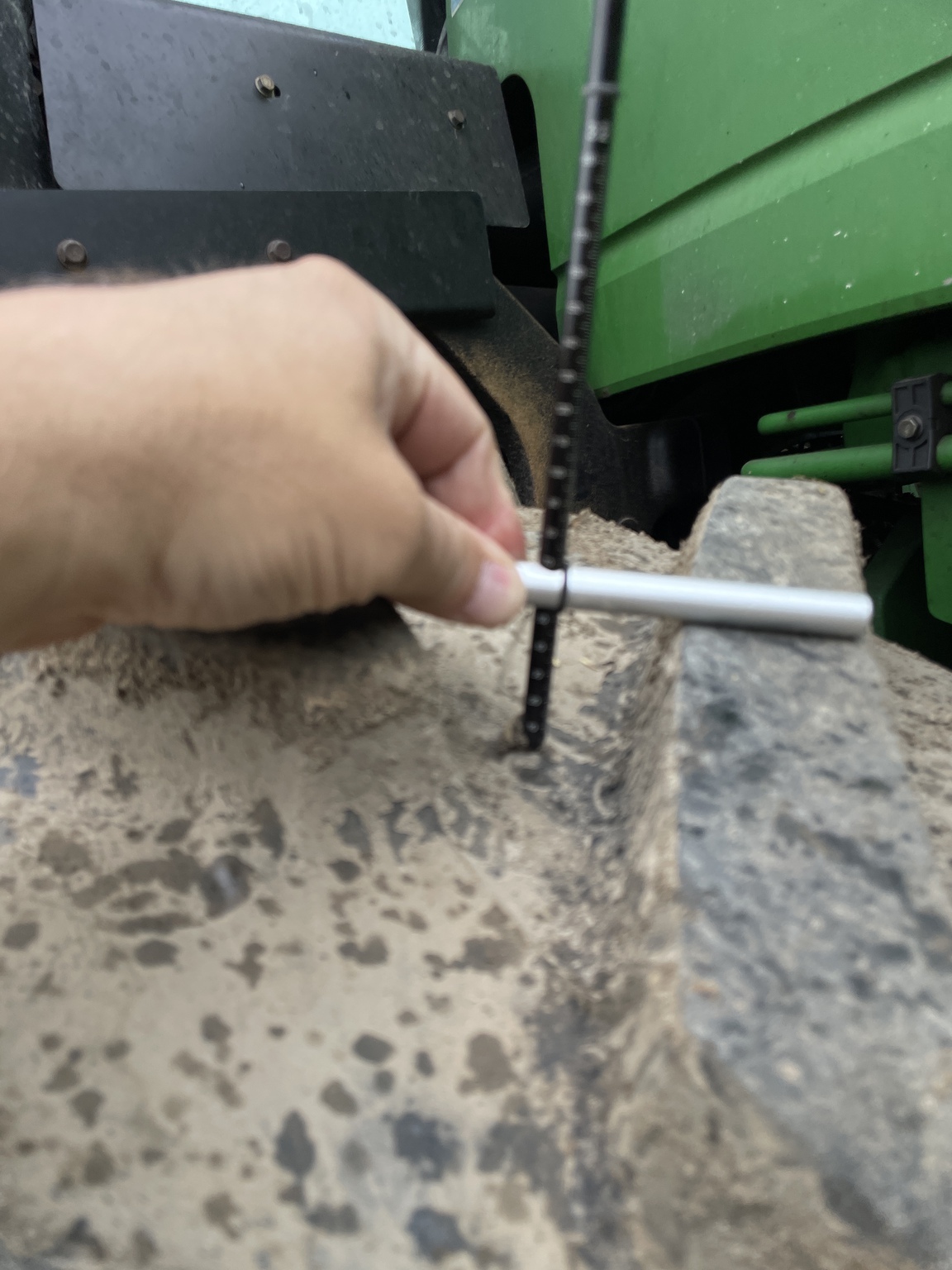 2012 John Deere 9560R Tractor