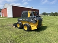 2022 Deere 320G Skid Steer