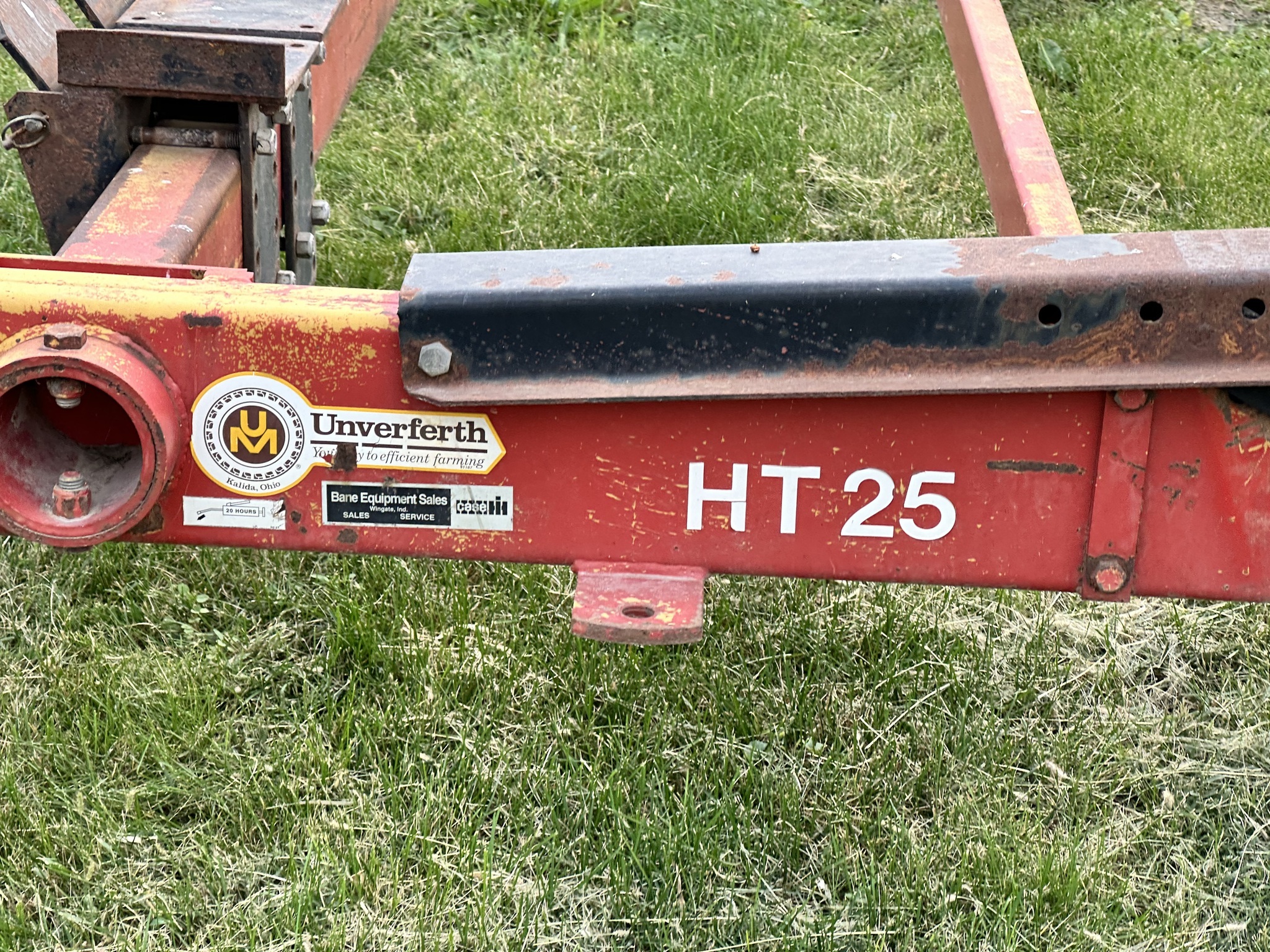  Unverferth HT25 Header Trailer