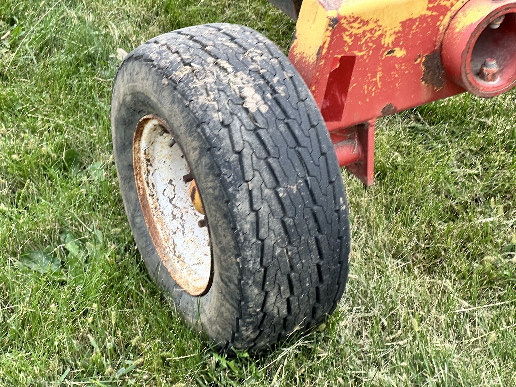  Unverferth HT25 Header Trailer