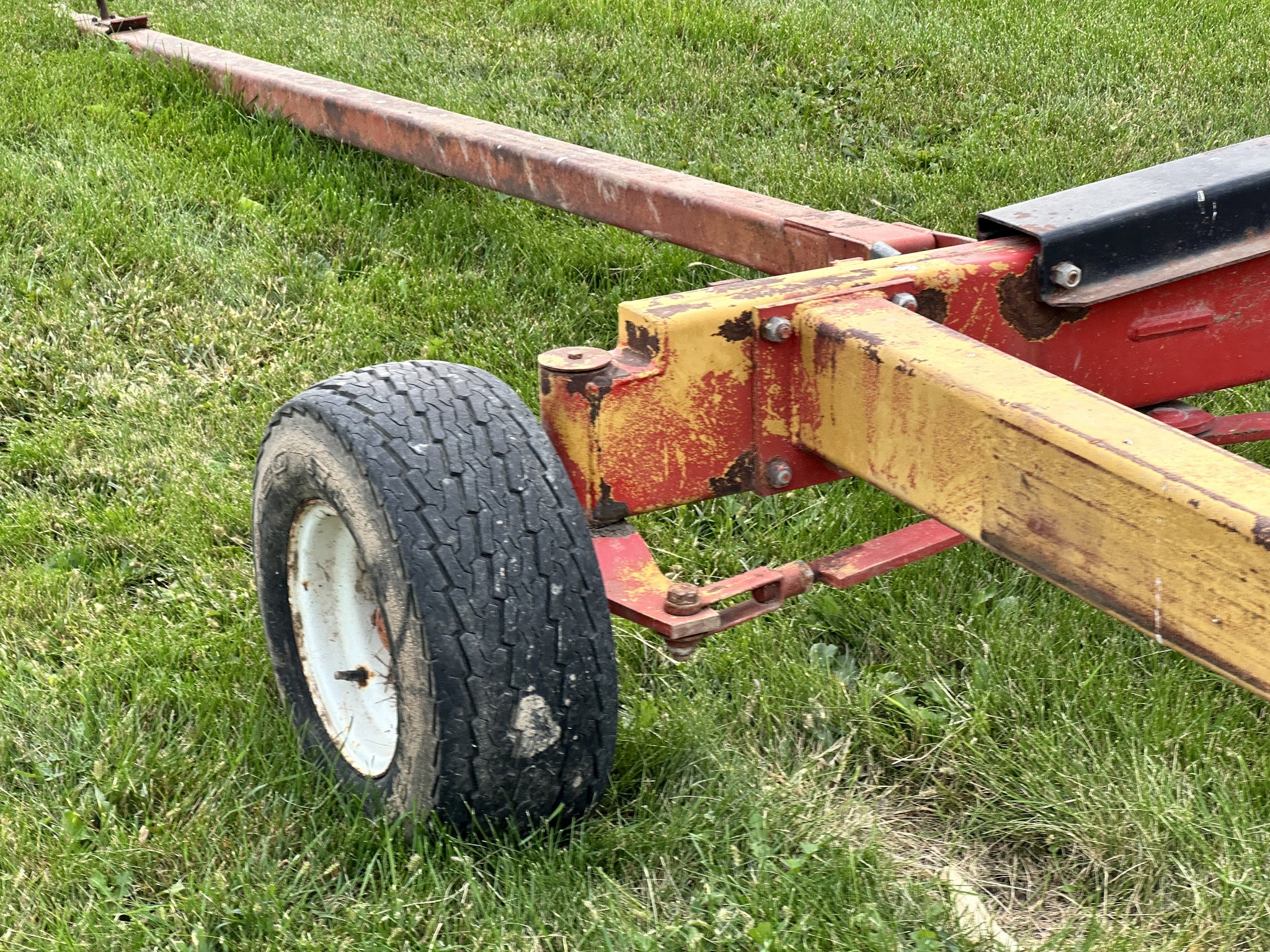  Unverferth HT25 Header Trailer