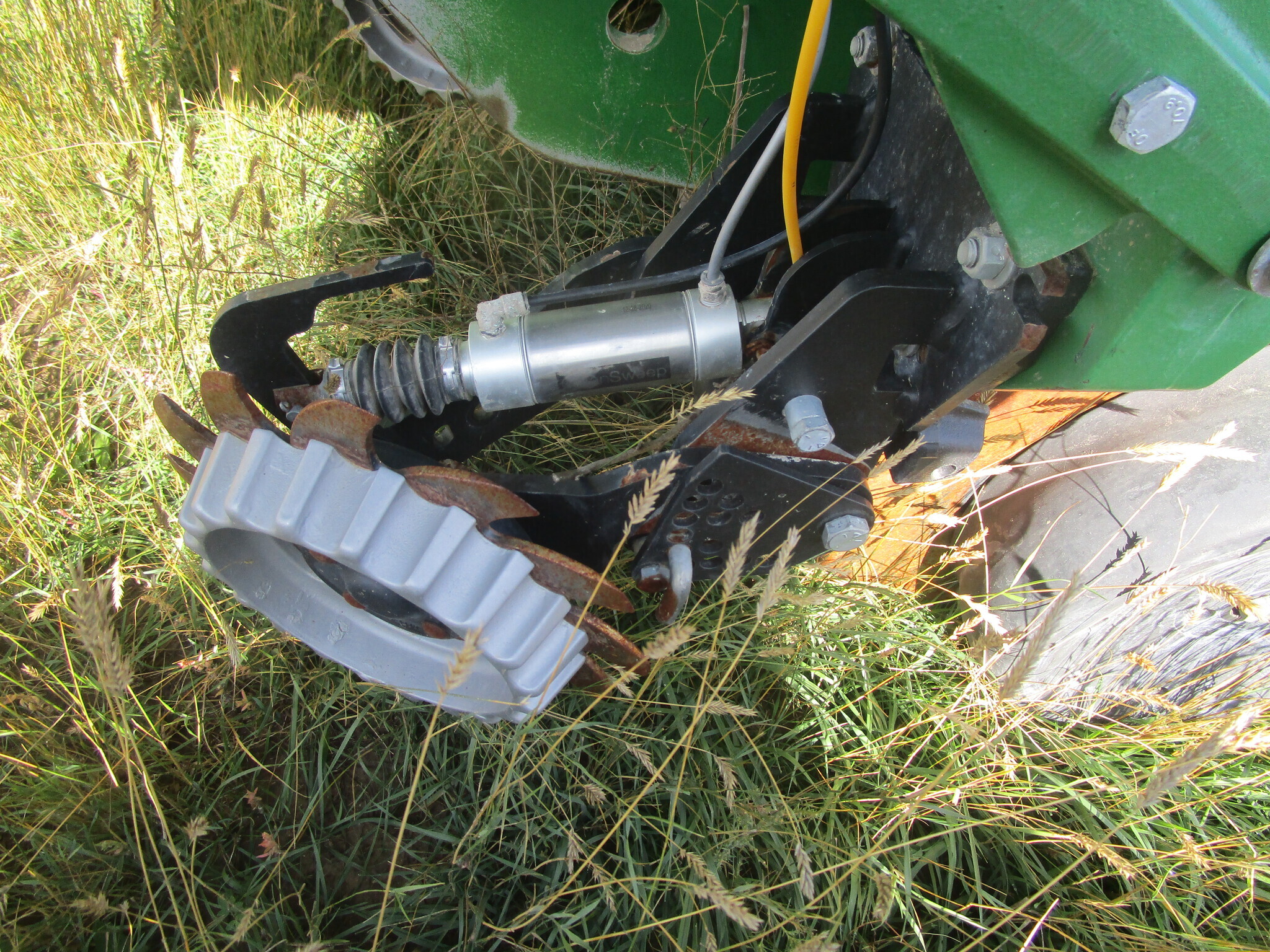 2013 John Deere DR24 Planter