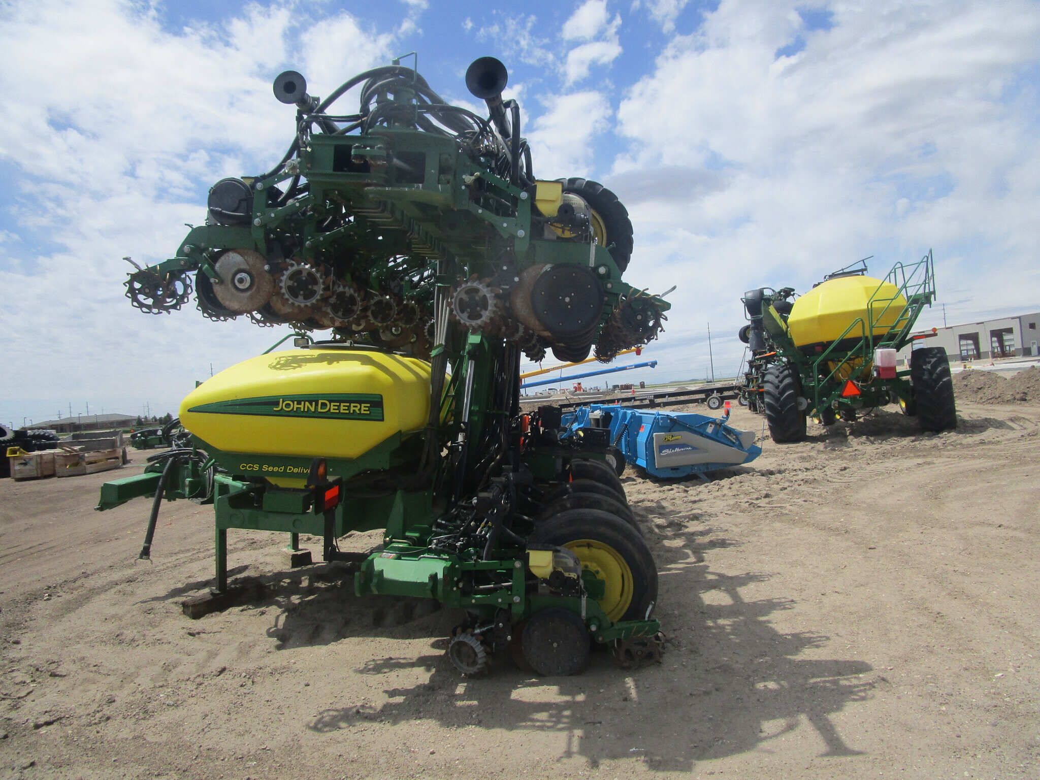 2013 John Deere DR24 Planter