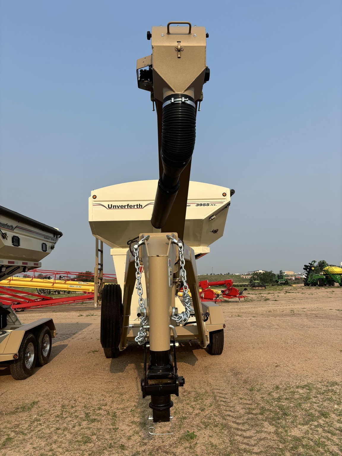2022 Unverferth 3955 Seed Tender