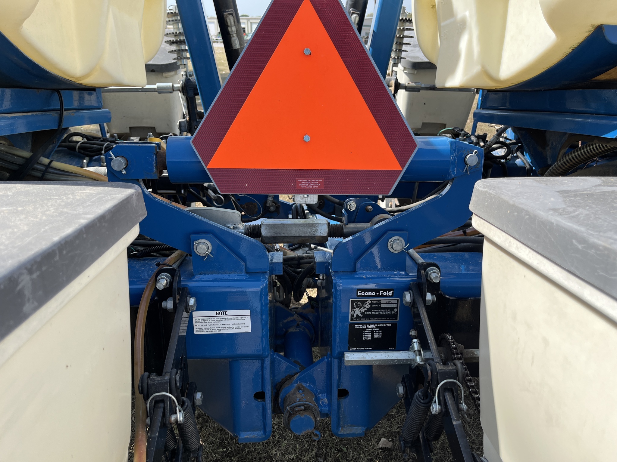 2014 Kinze 3200 Planter