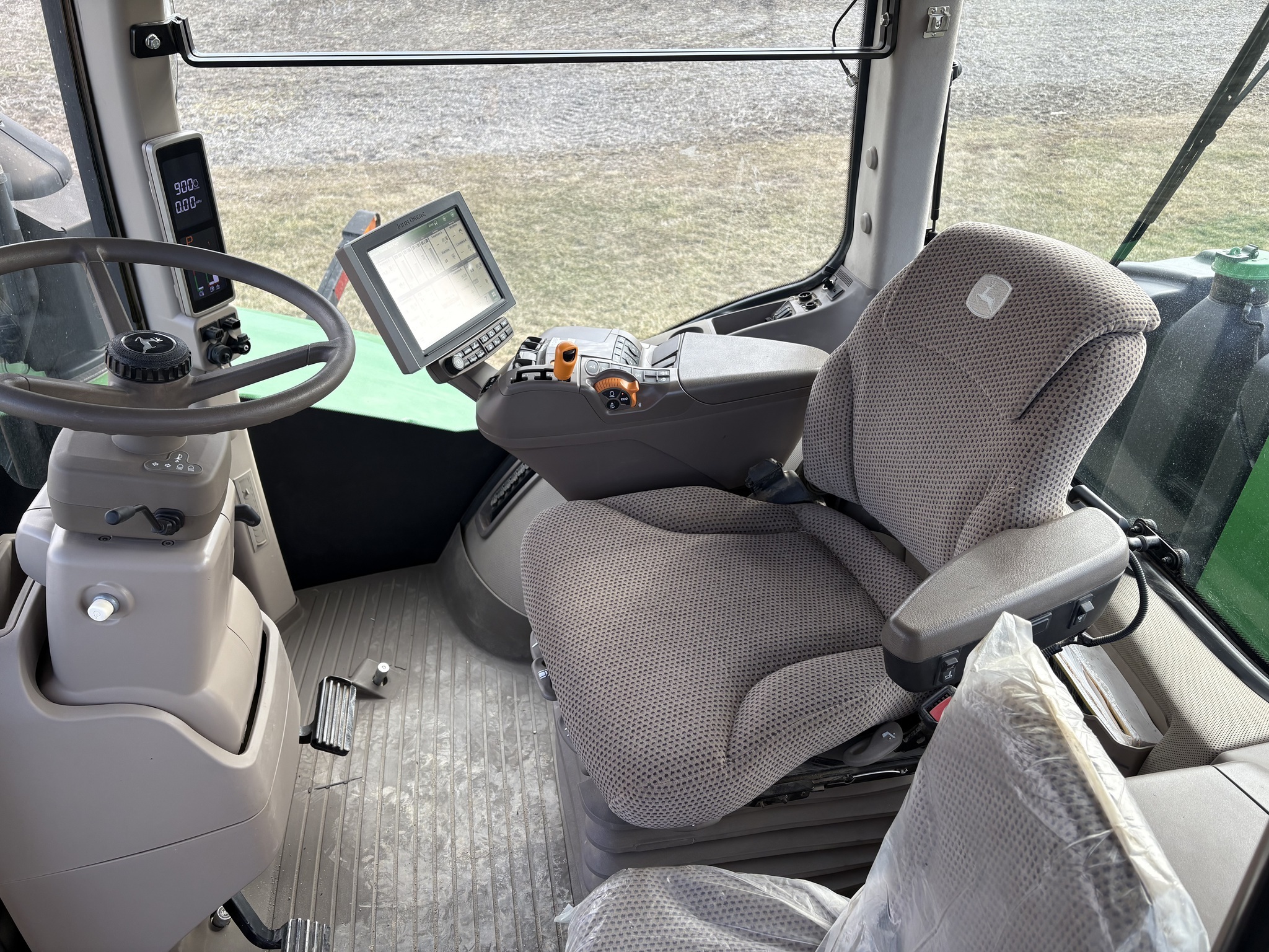 2020 John Deere 9520R Tractor