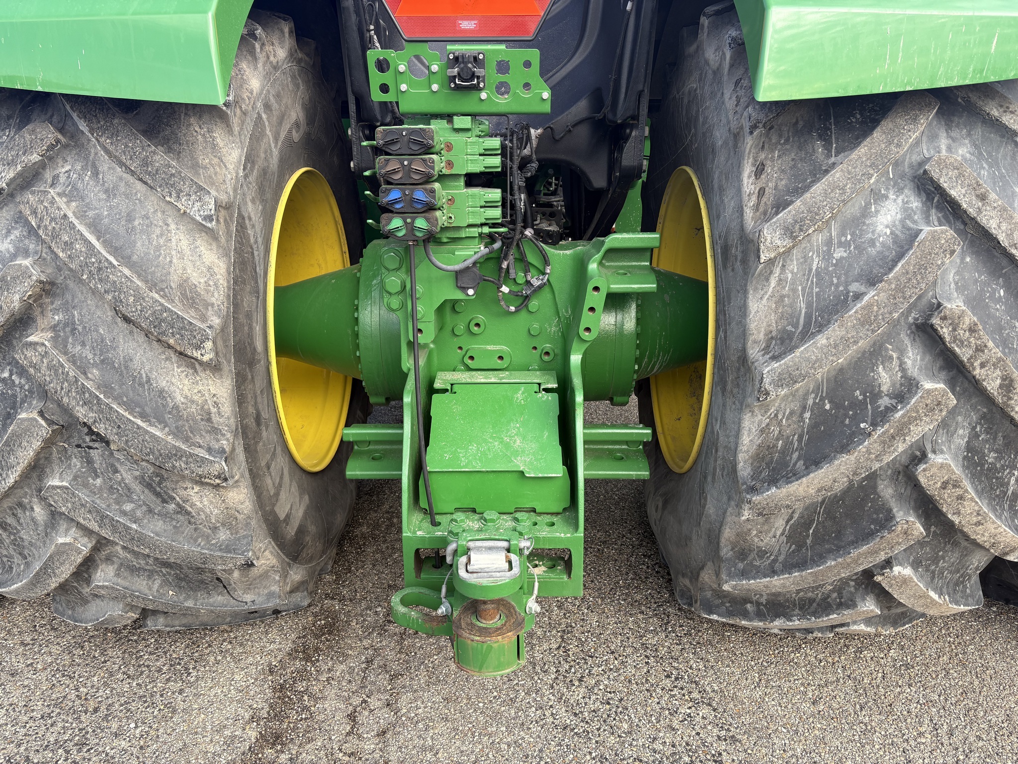 2020 John Deere 9520R Tractor