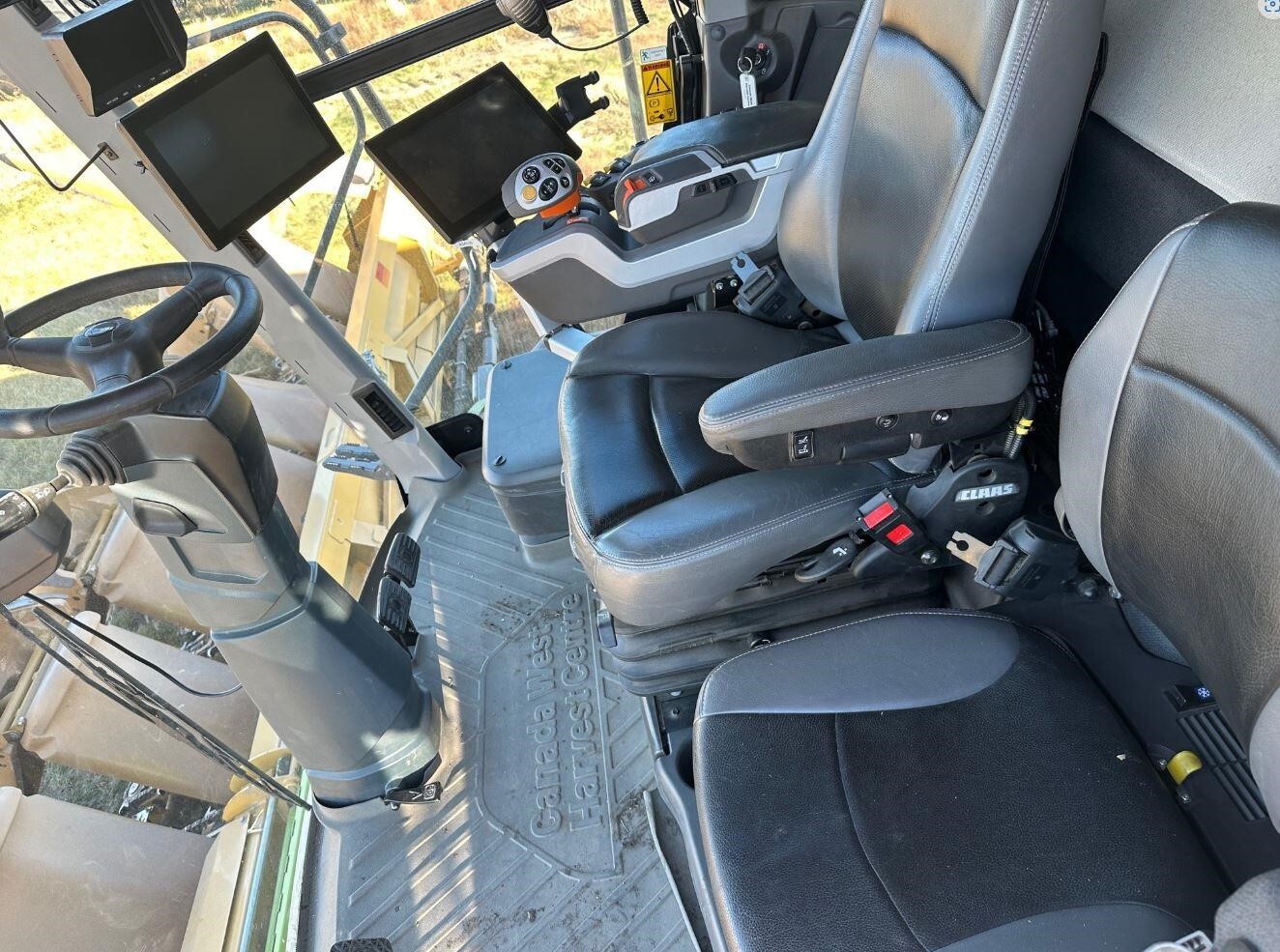 2020 Claas 8700TT Combine