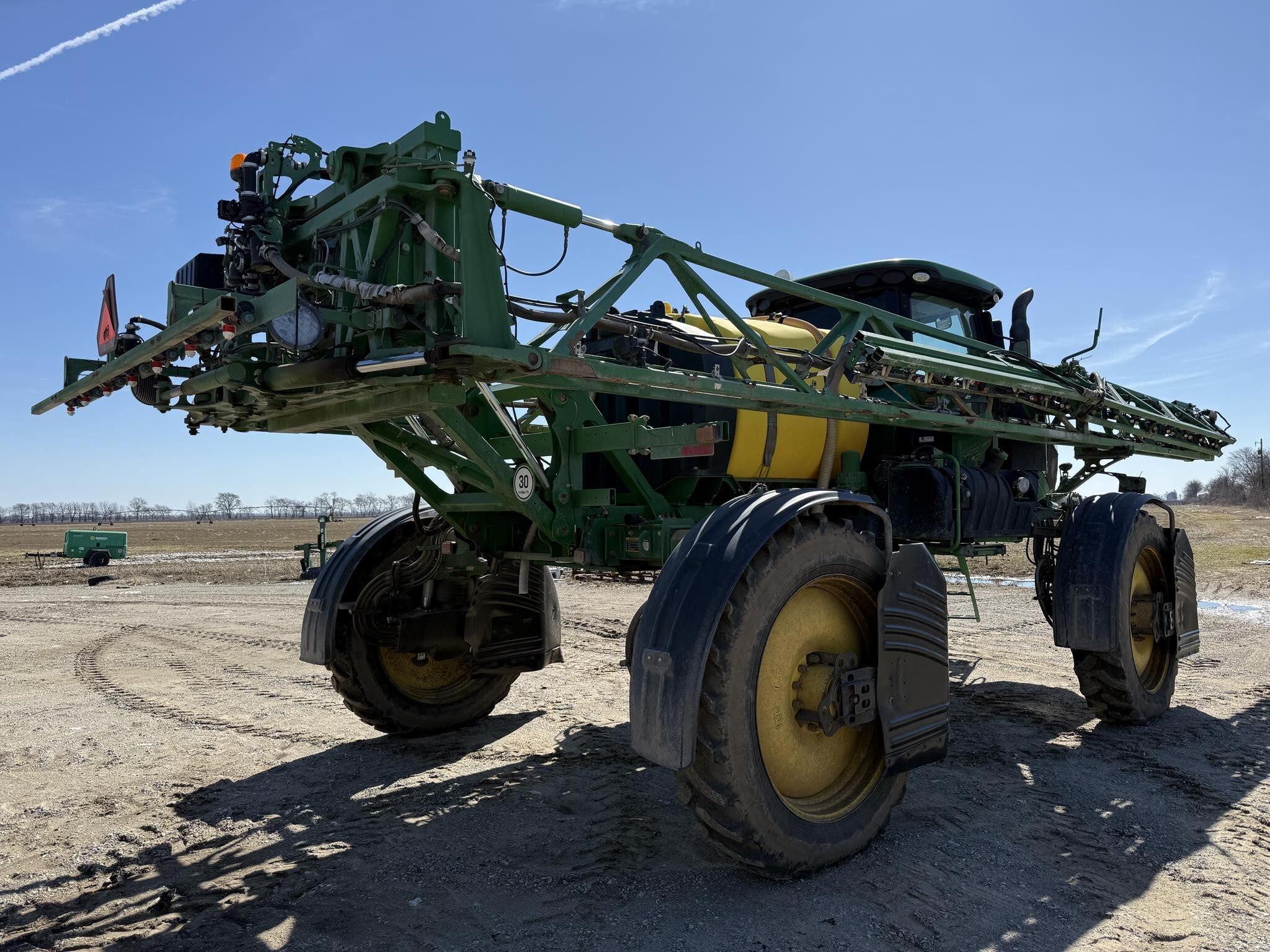 2019 John Deere R4030 Self-Propelled Sprayer