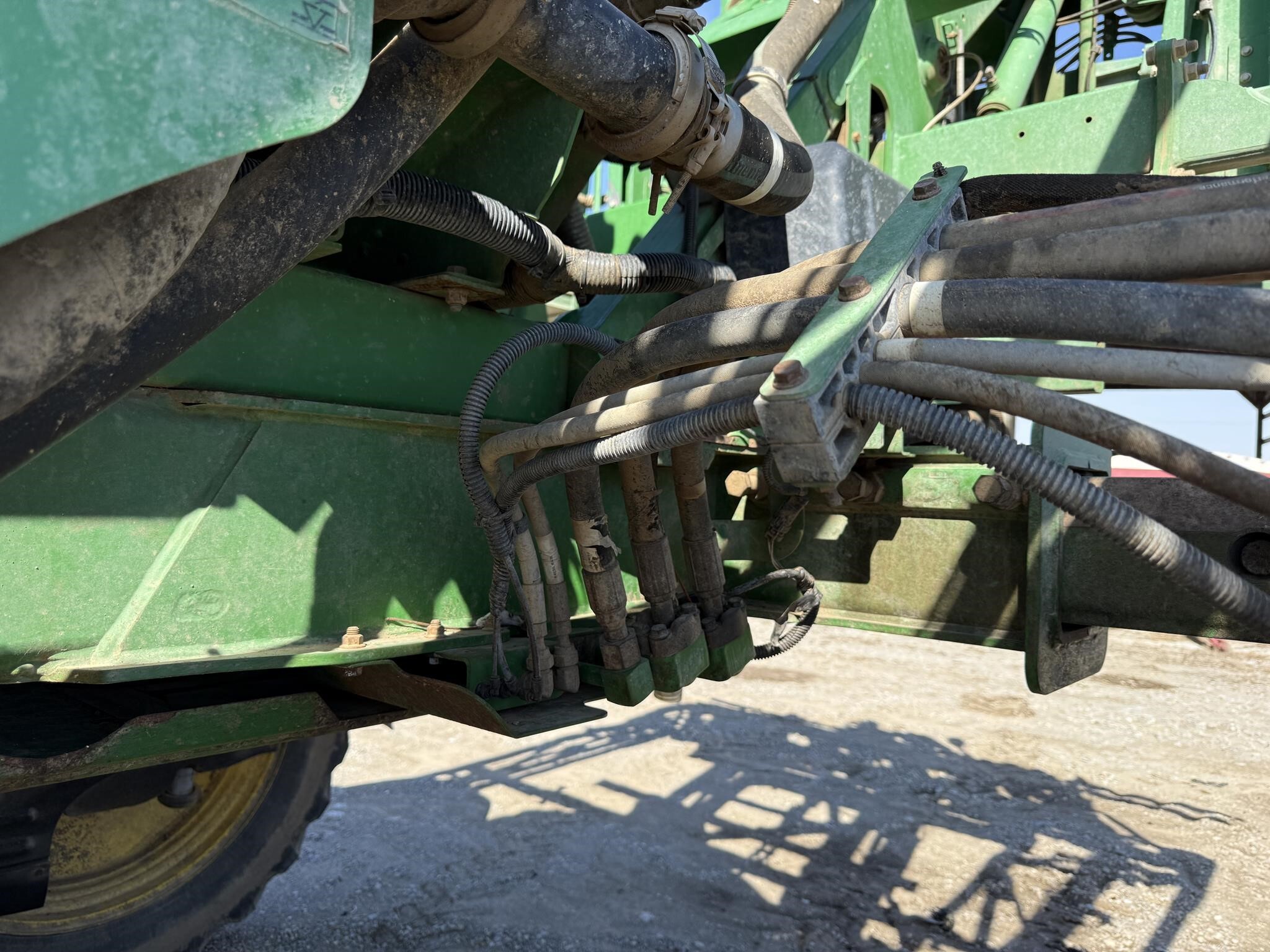 2019 John Deere R4030 Self-Propelled Sprayer