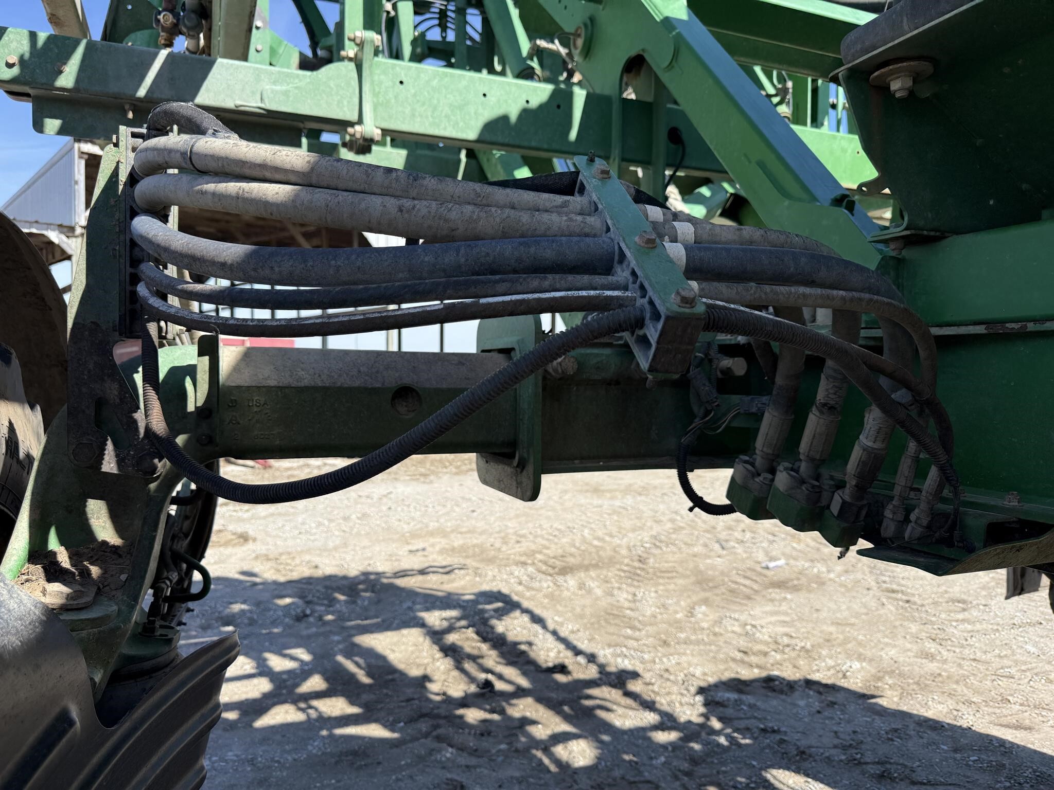 2019 John Deere R4030 Self-Propelled Sprayer