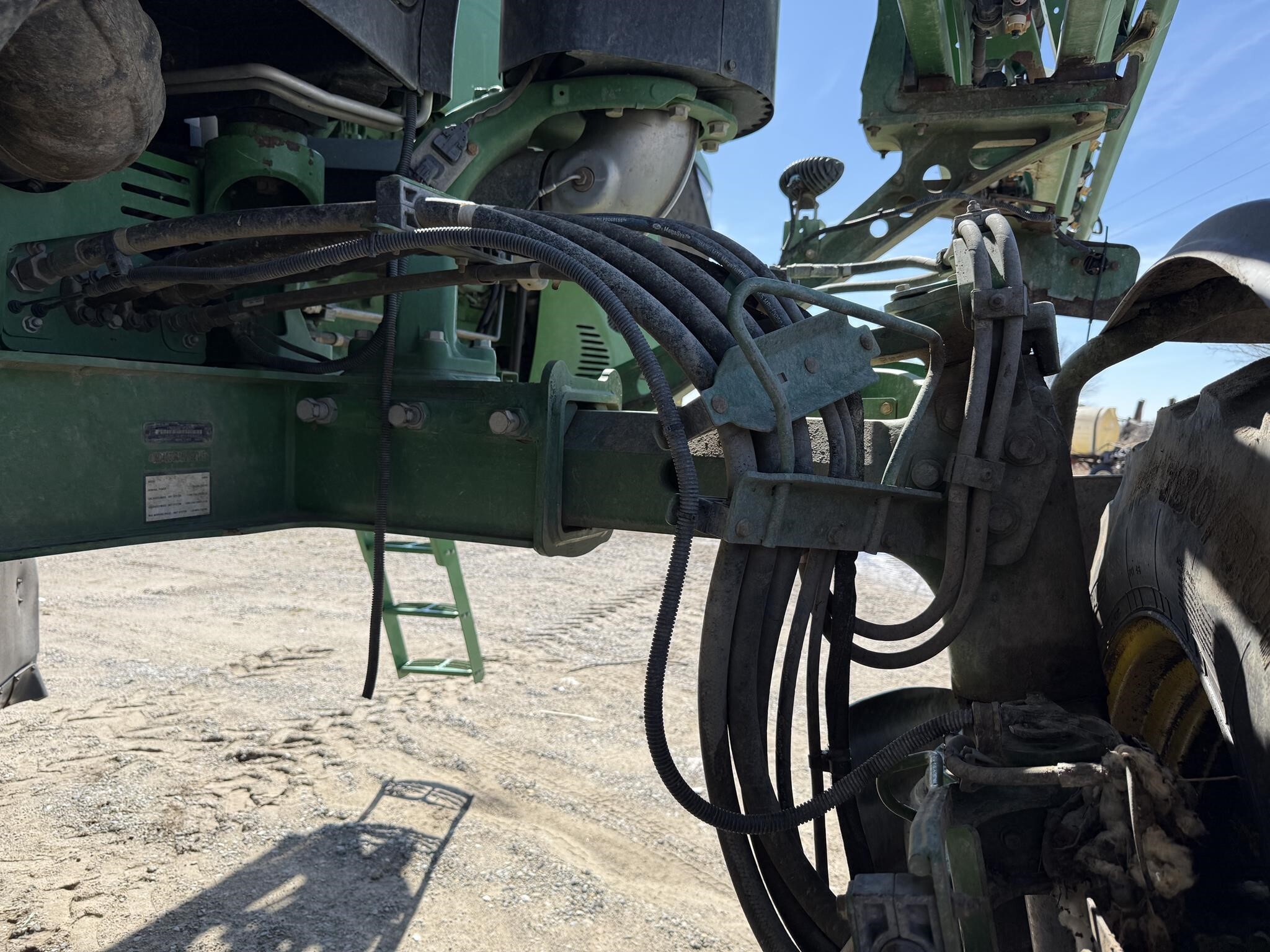 2019 John Deere R4030 Self-Propelled Sprayer