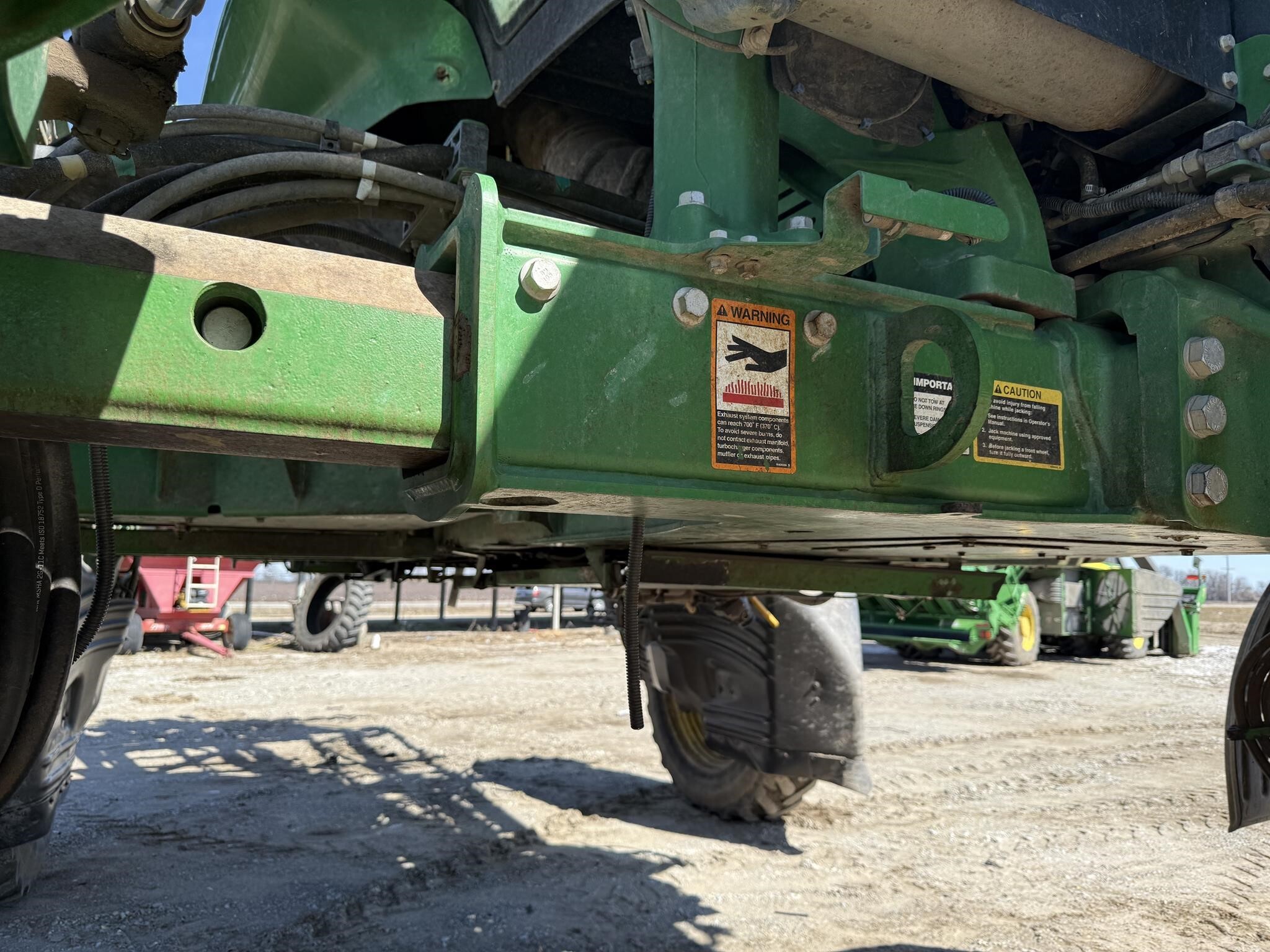 2019 John Deere R4030 Self-Propelled Sprayer