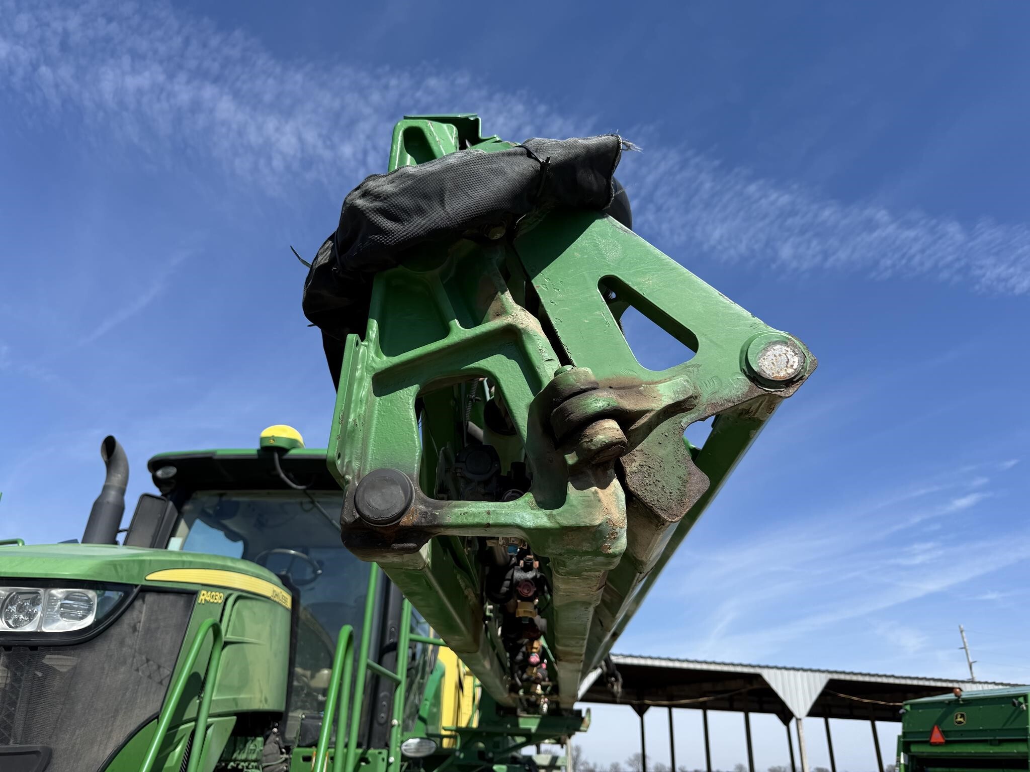 2019 John Deere R4030 Self-Propelled Sprayer