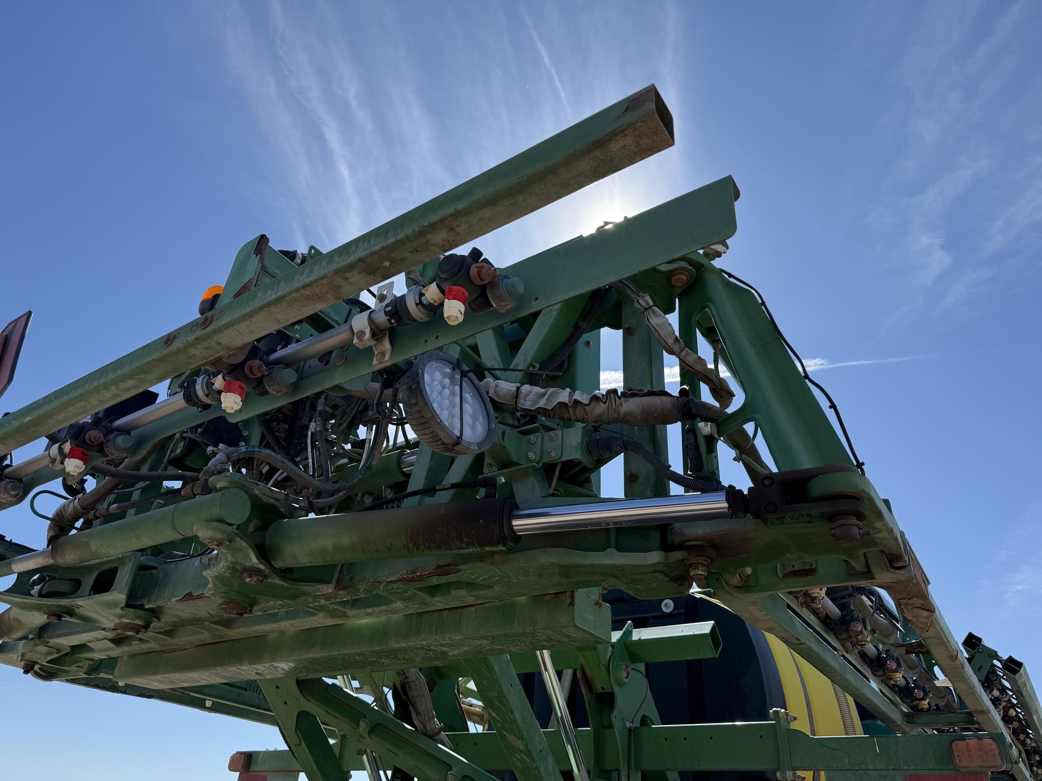 2019 John Deere R4030 Self-Propelled Sprayer